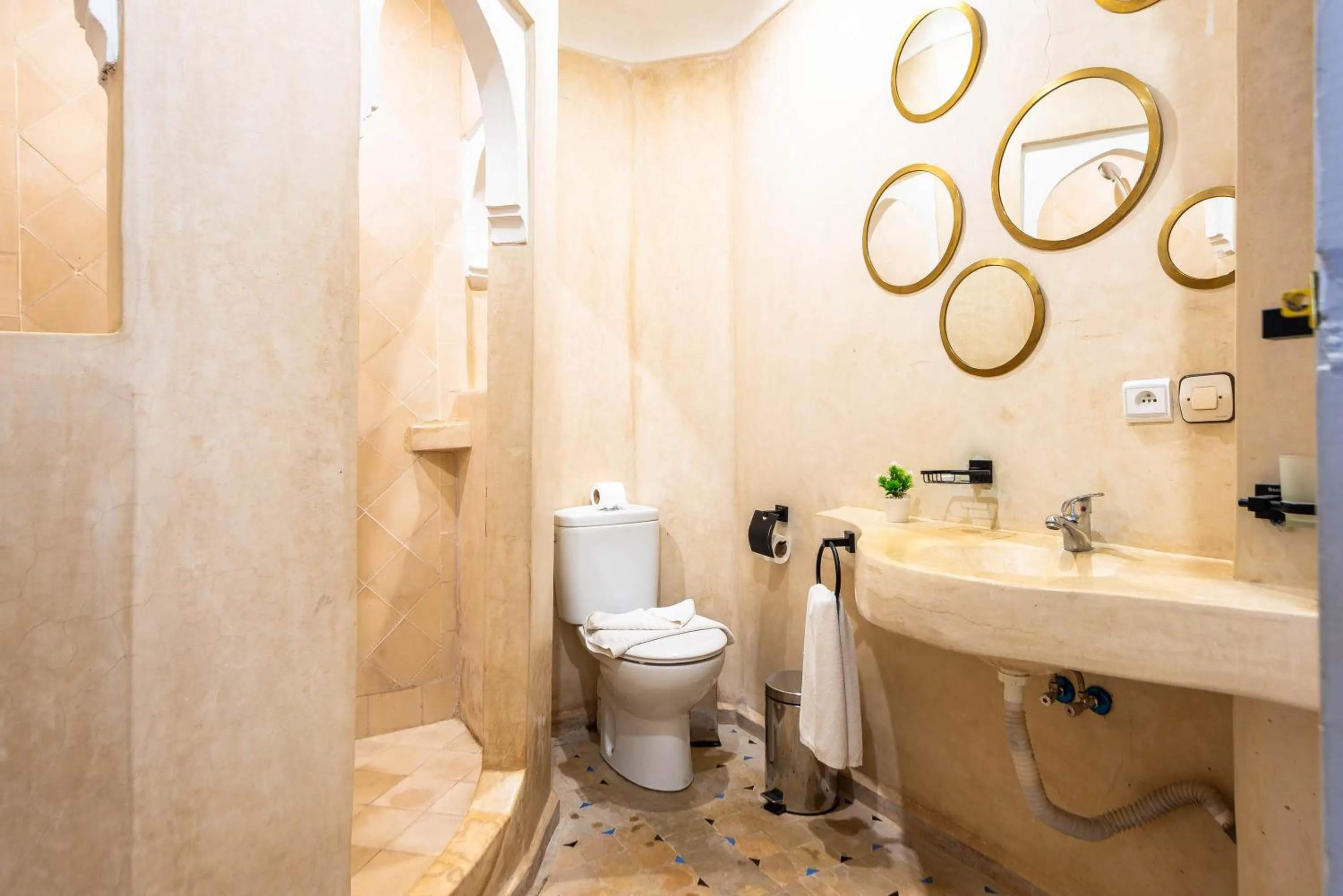 Bathroom in Riad La Croix Berbere