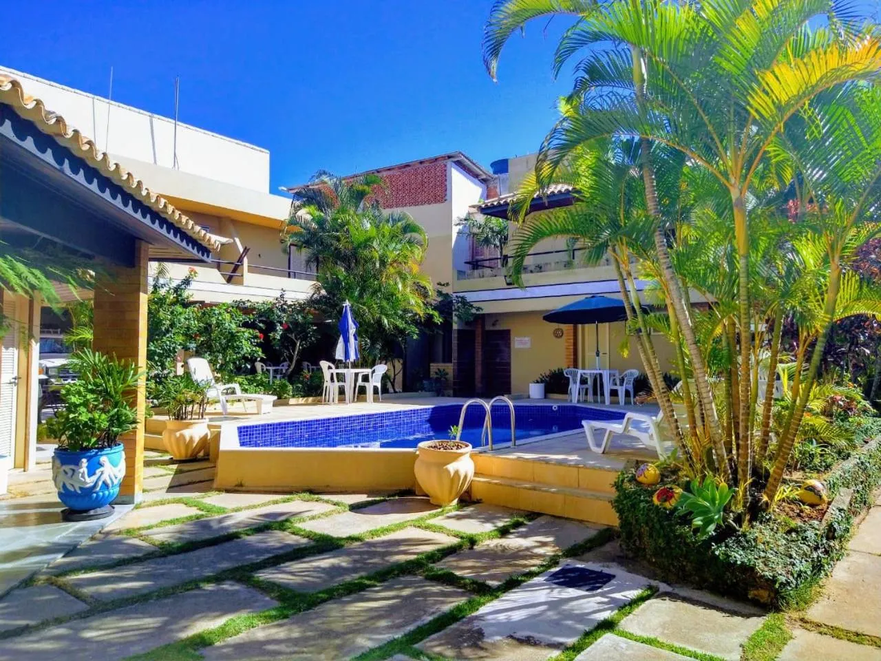 Swimming pool in Pousada Genesis