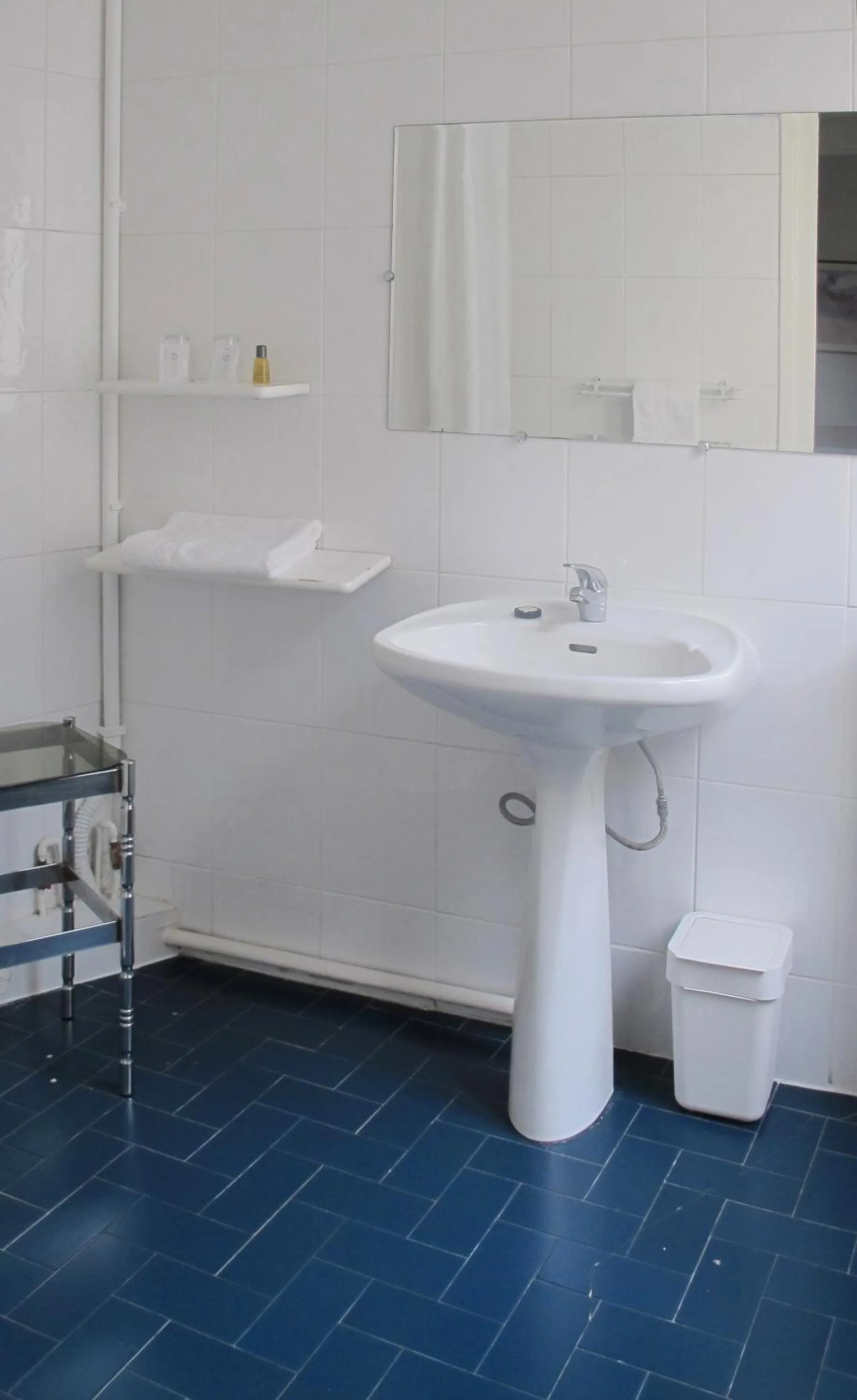 Bathroom in Hotel Cosy Monceau