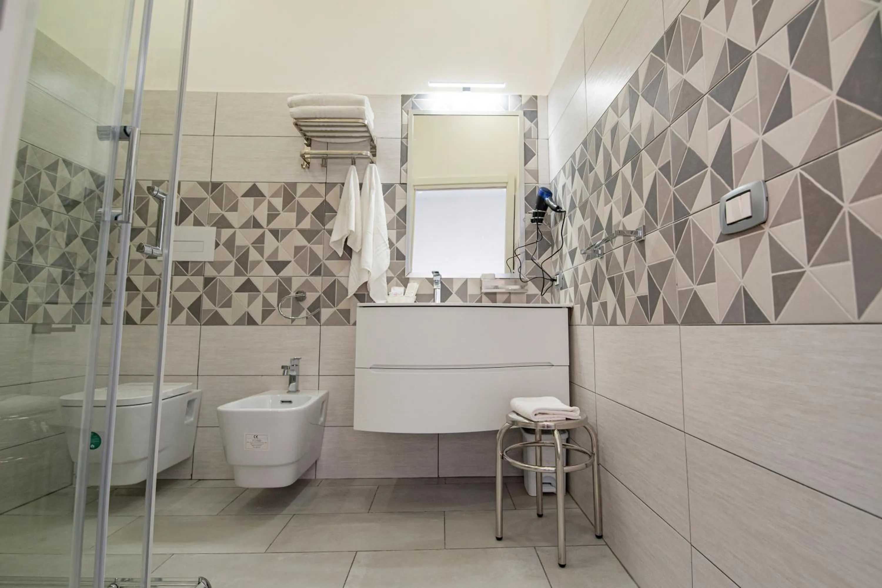 Shower in L'Isola Del Postino Rooms