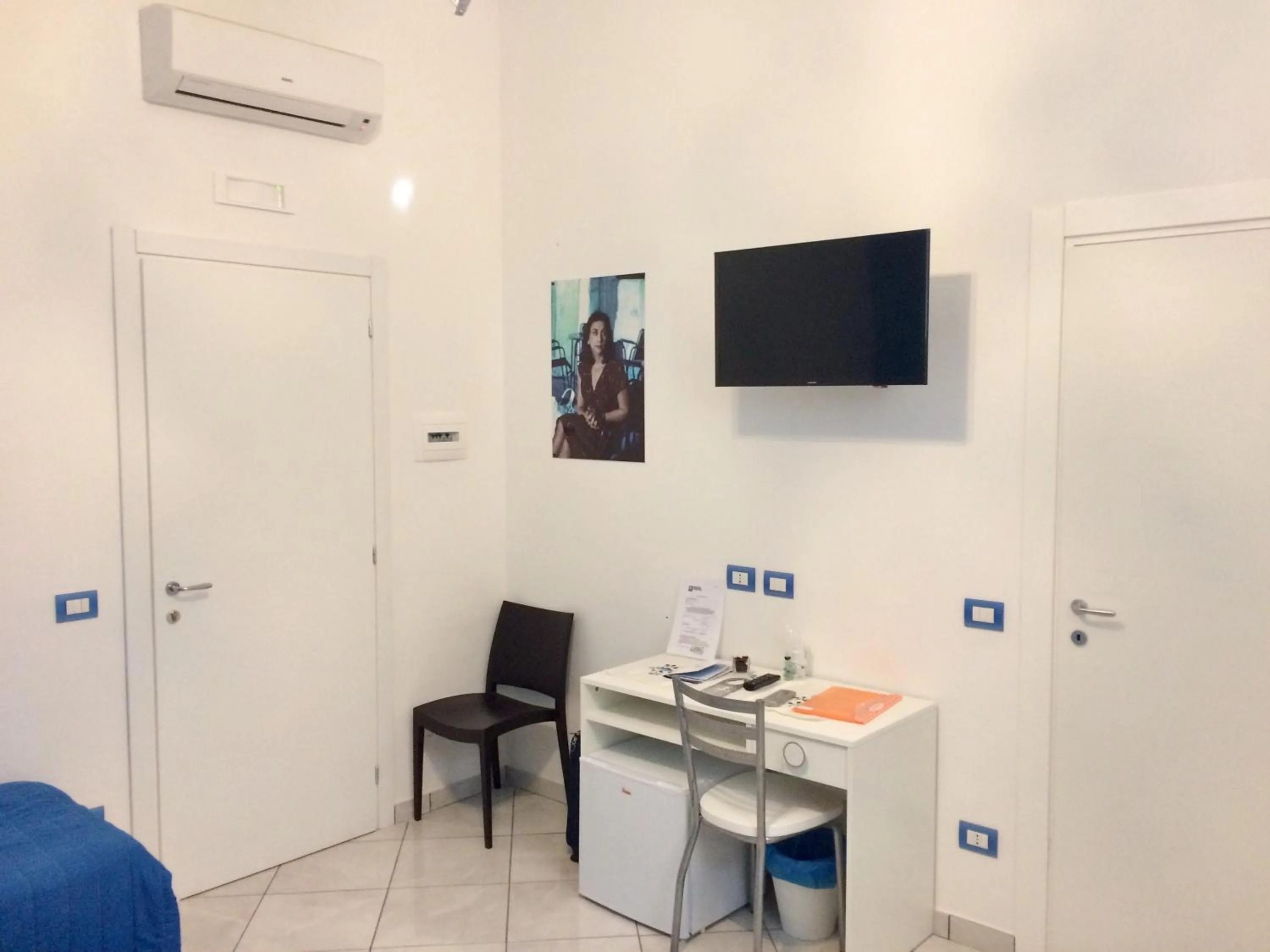 TV and multimedia in L'Isola Del Postino Rooms