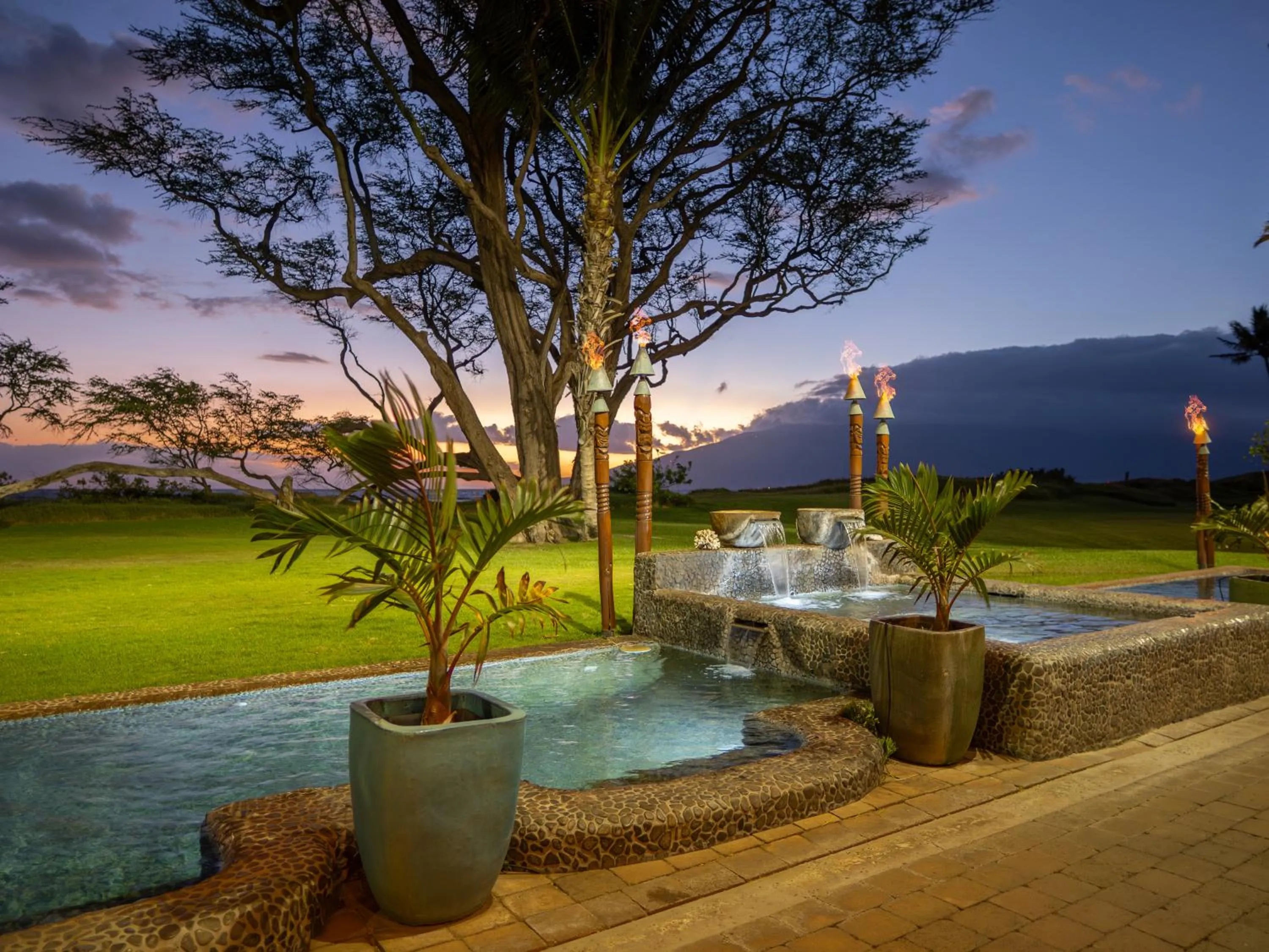 Mountain view in Aloha Aku CoCoPalm2 Suite - Your Cozy Beachfront Escape