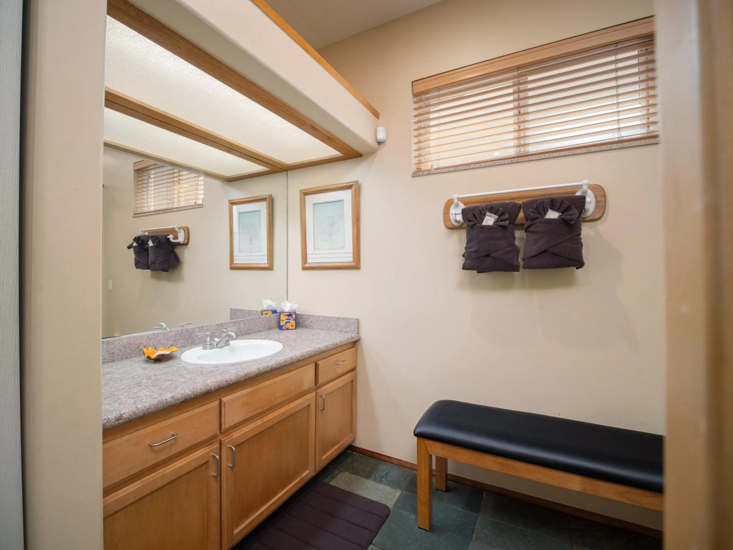 Bathroom in Aloha Aku CoCoPalm2 Suite - Your Cozy Beachfront Escape