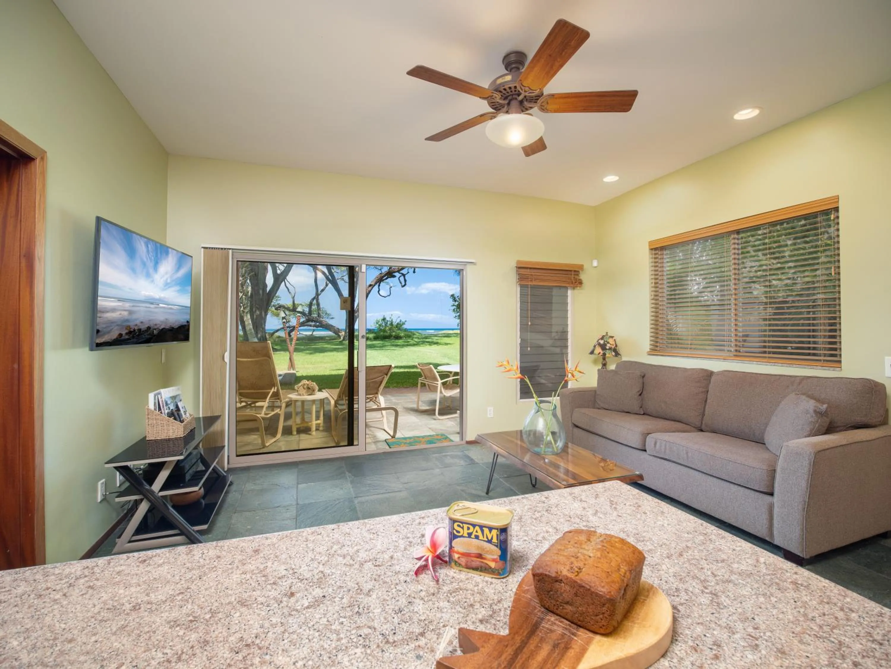 Living room in Aloha Aku CoCoPalm2 Suite - Your Cozy Beachfront Escape