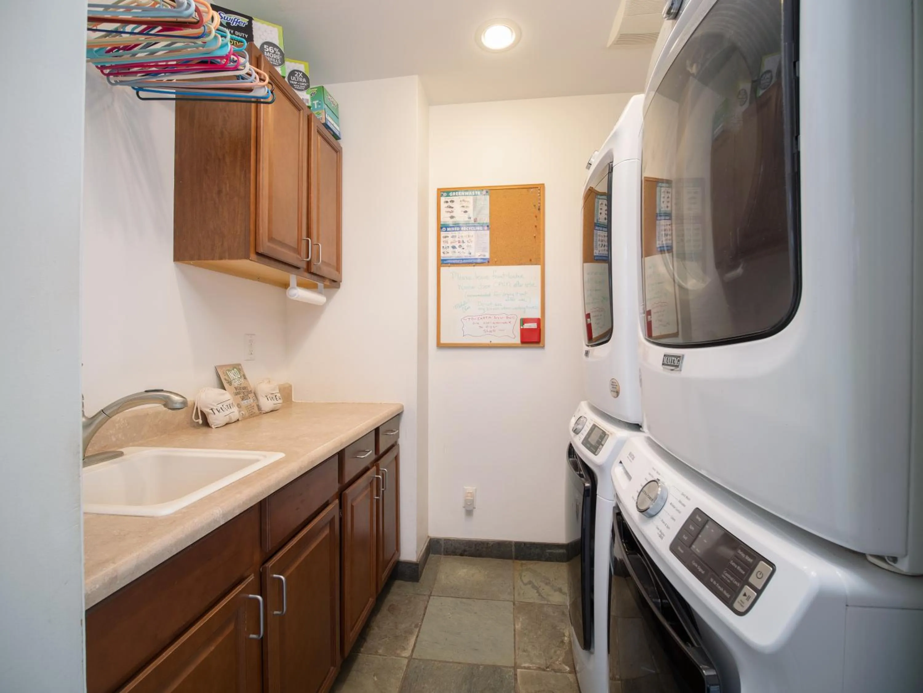 washing machine in Aloha Aku CoCoPalm2 Suite - Your Cozy Beachfront Escape