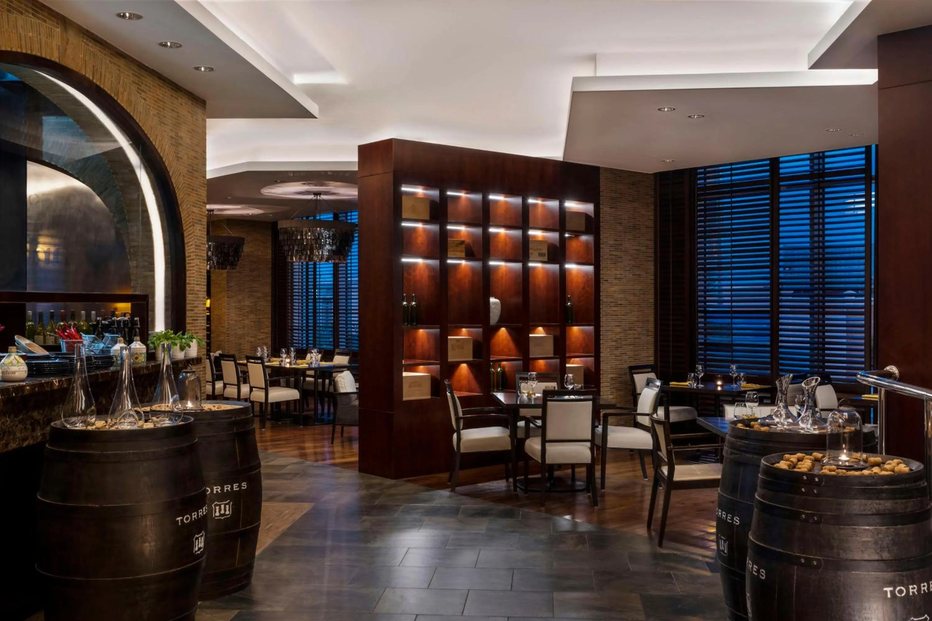 Restaurant/places to eat in Hyatt Regency Oryx Doha