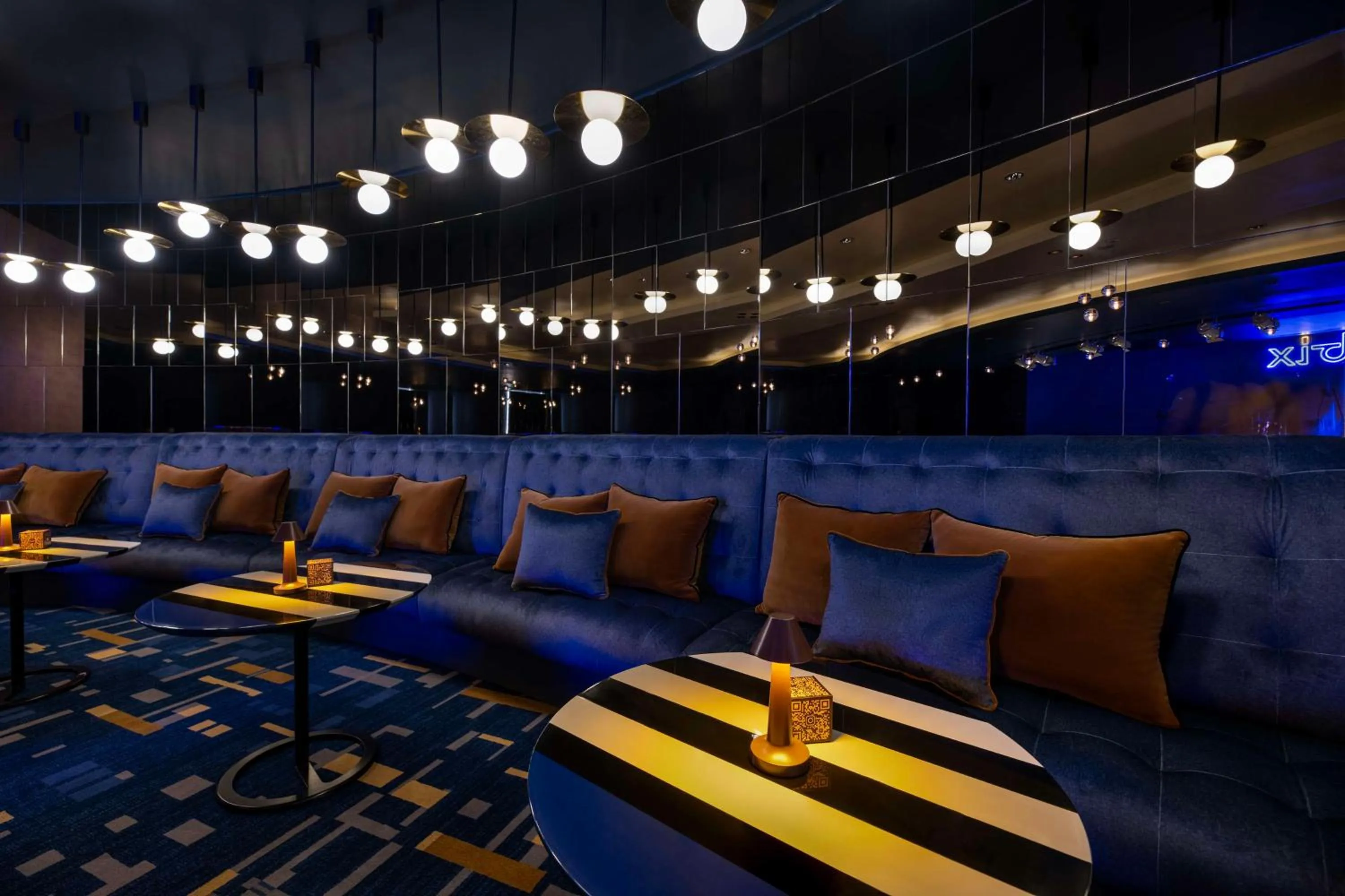 Restaurant/places to eat in Hyatt Regency Oryx Doha