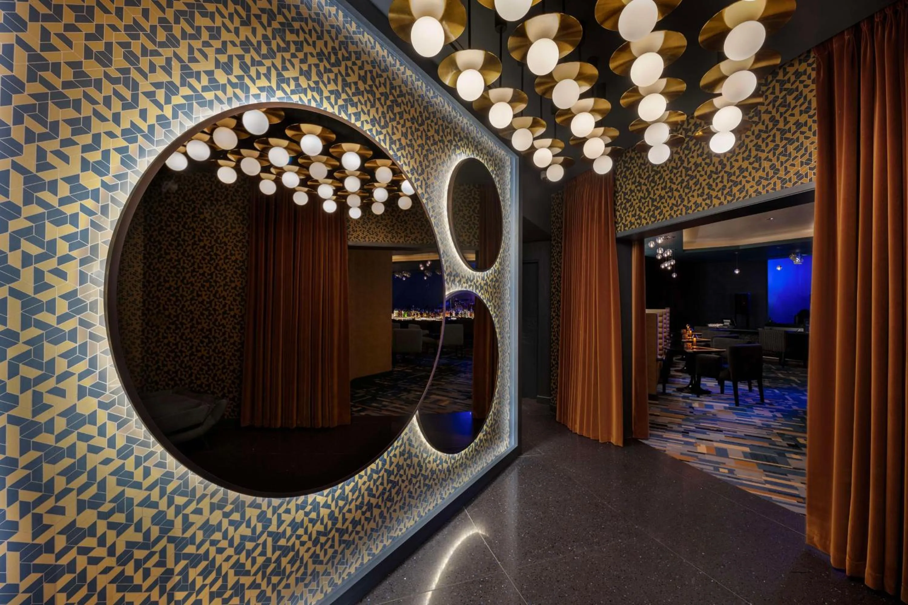 Restaurant/places to eat in Hyatt Regency Oryx Doha