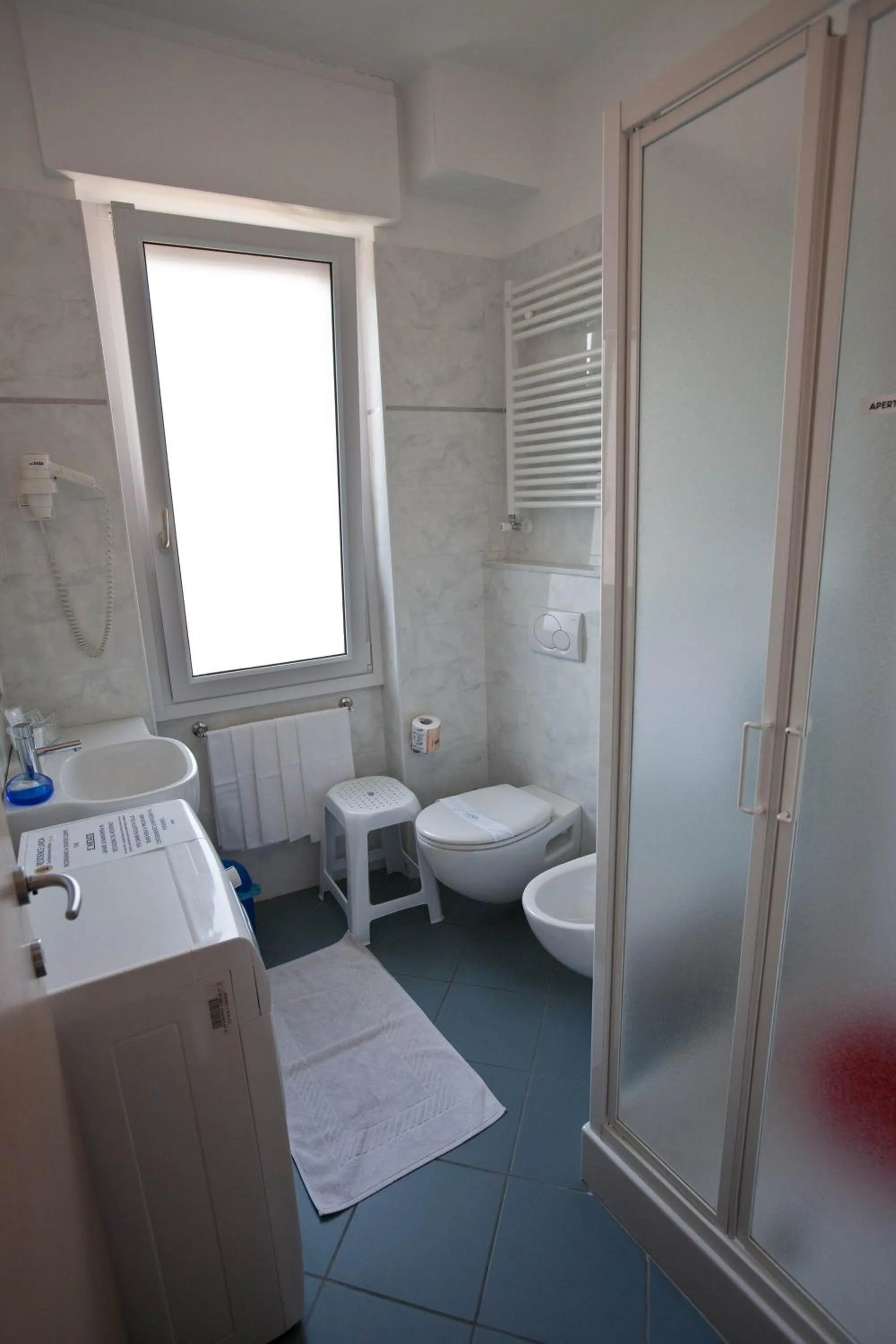 Shower in Residence Greco