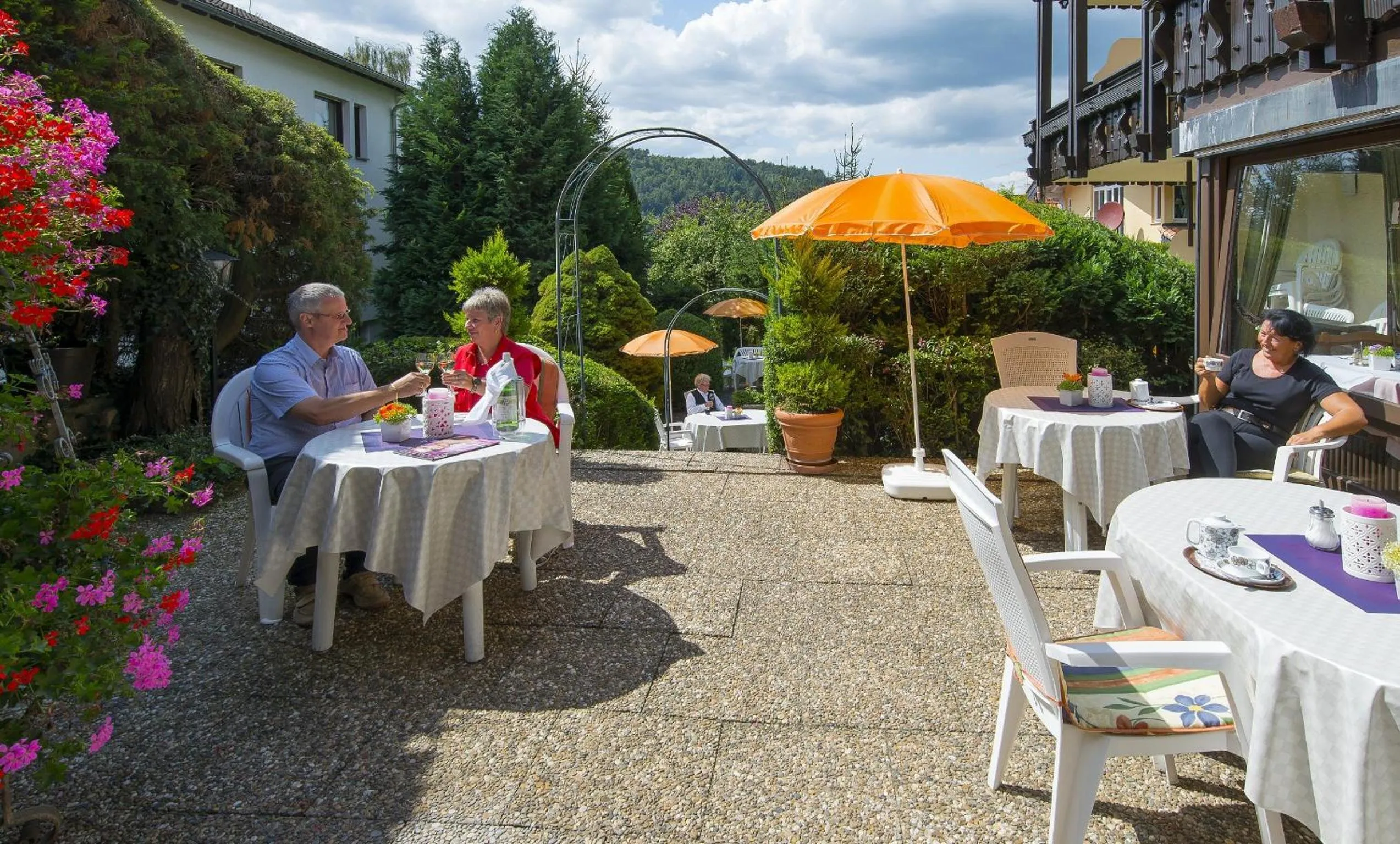 Facade/entrance in Hotel Schloessmann Garni