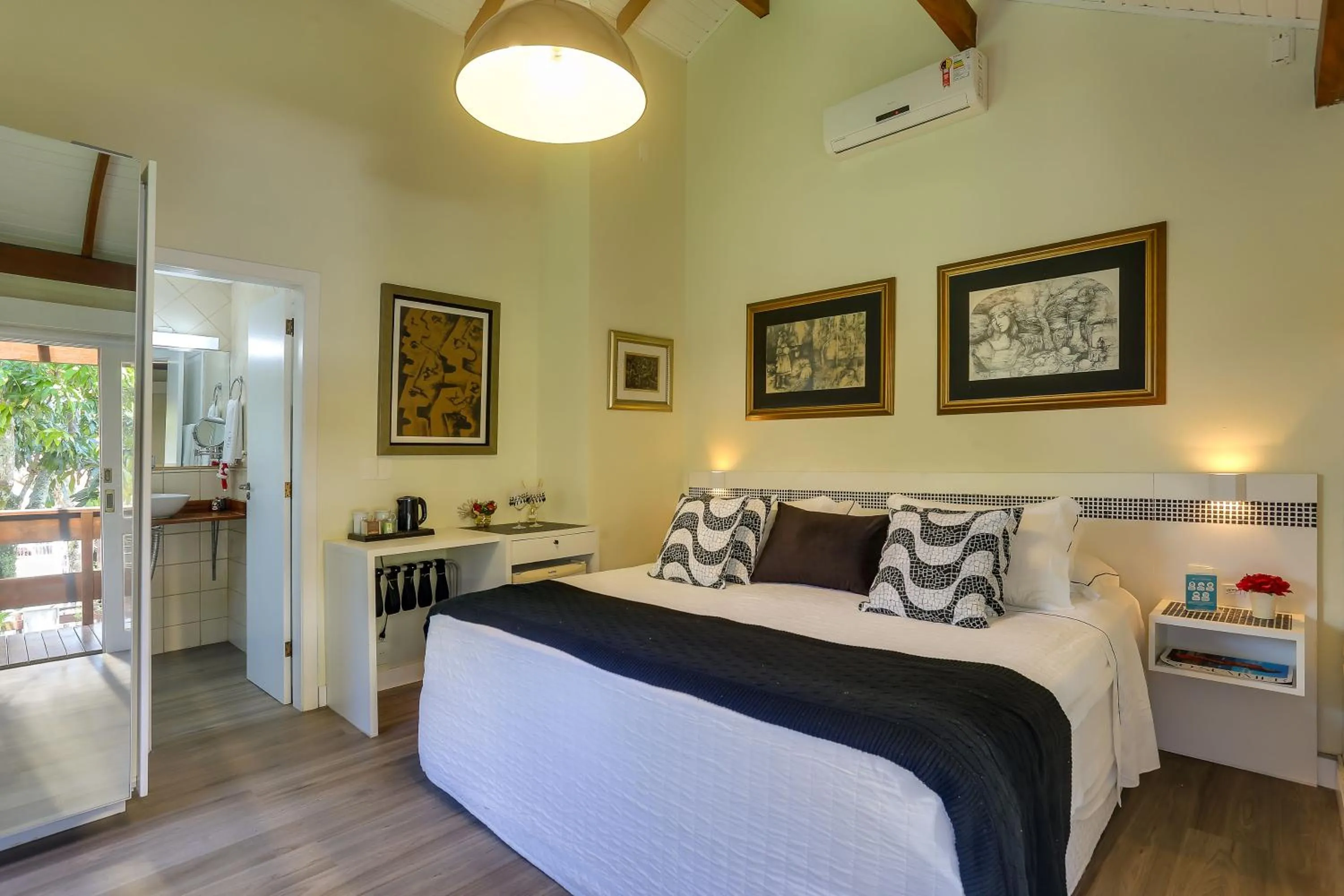 Bedroom, Bed in Nova Pousada dos Chás