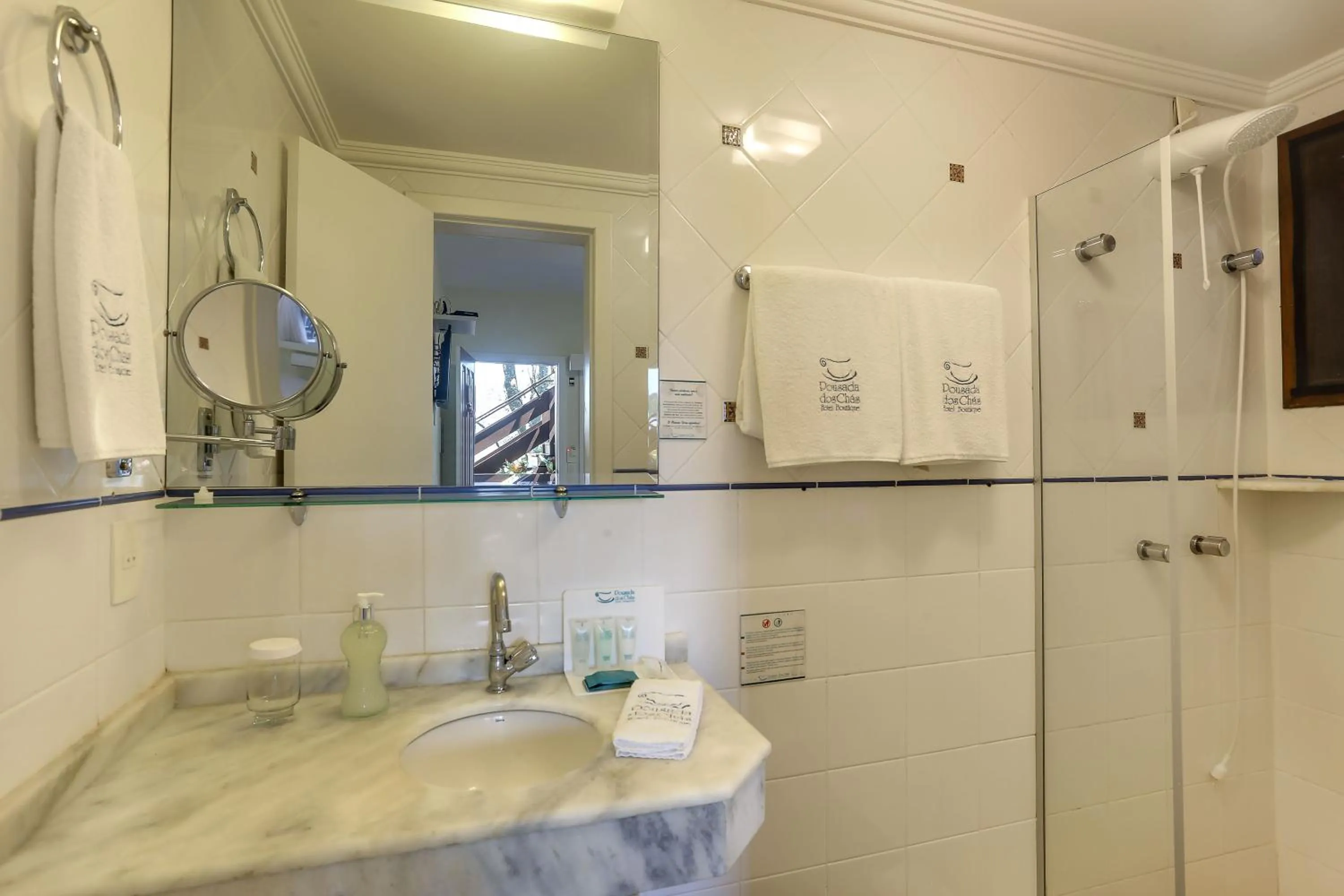 Toilet in Nova Pousada dos Chás