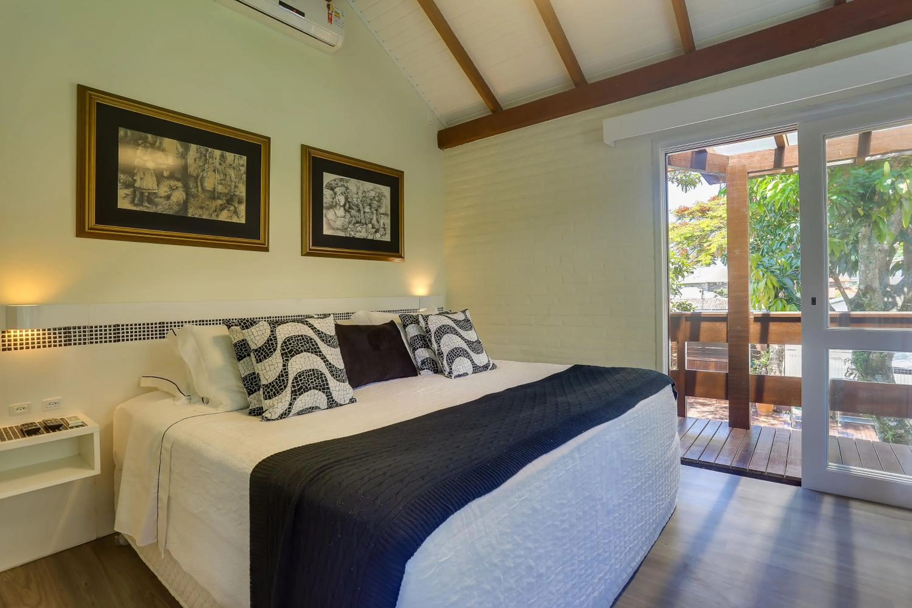 Bedroom, Bed in Nova Pousada dos Chás