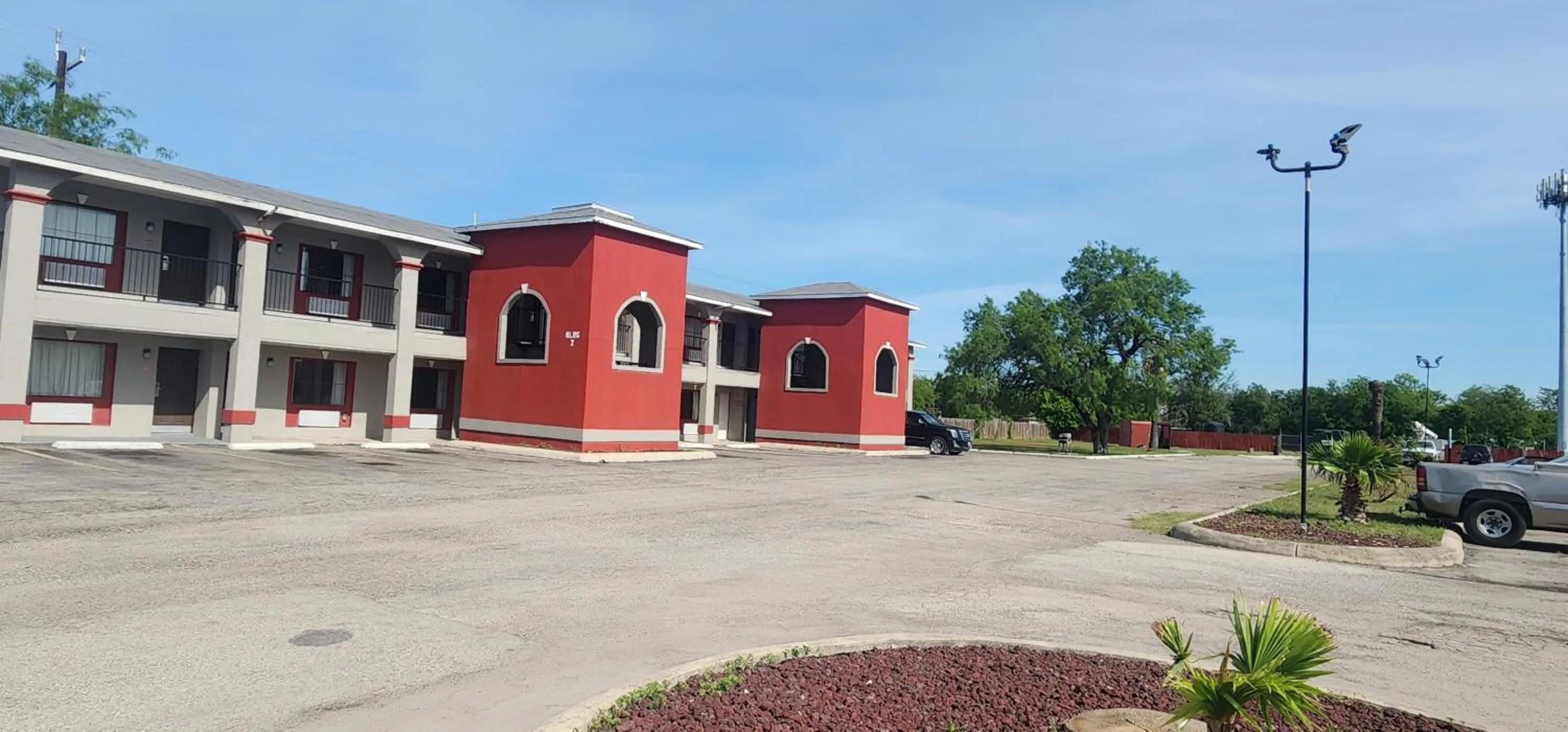 Property building in Econo Inn Lackland AFB-Seaworld San Antonio