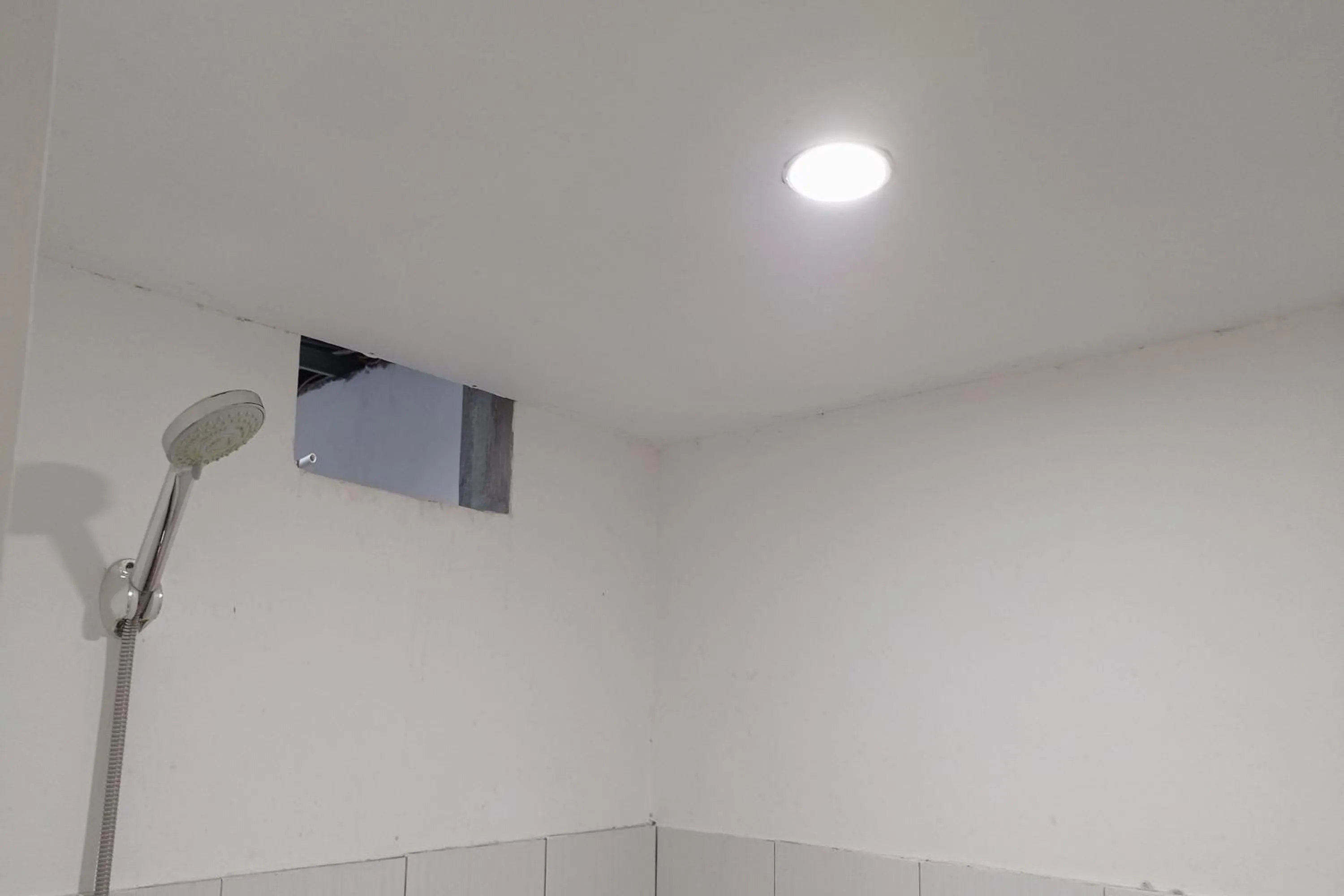 Bathroom in Kost 48 Surabaya