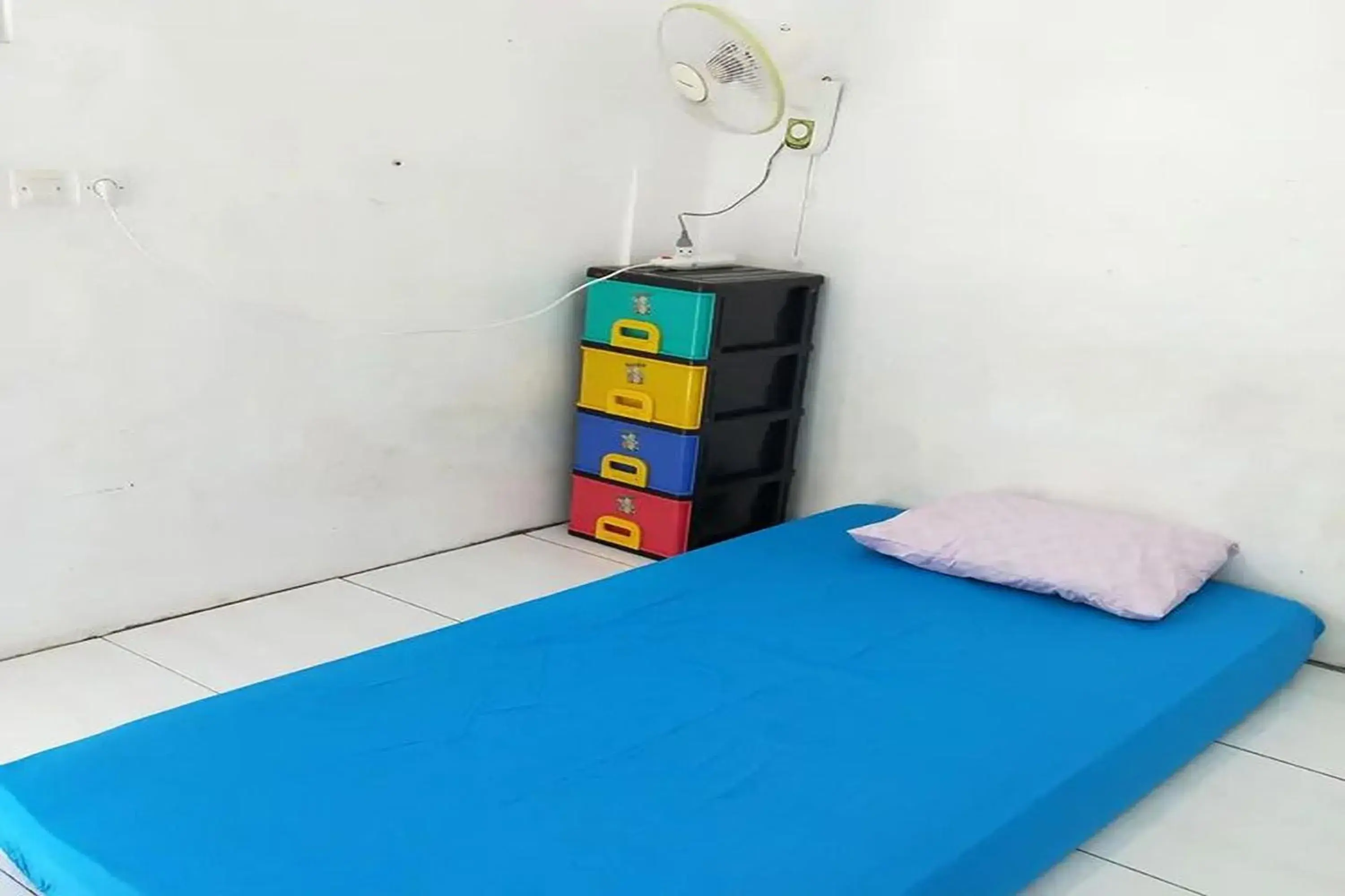 Photo of the whole room in Kost 48 Surabaya Photo of the whole room in Kost 48 Surabaya