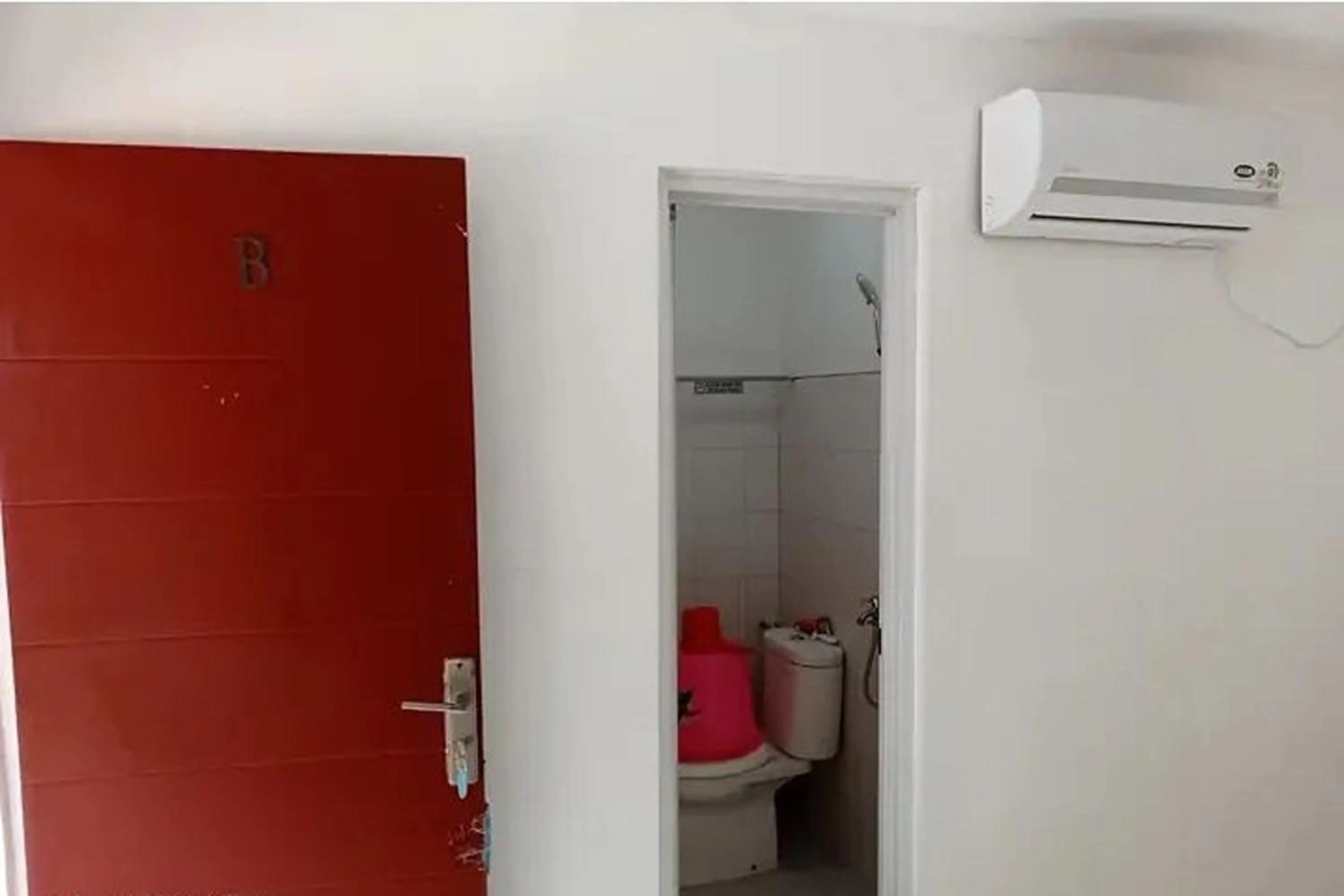 Toilet in Kost 48 Surabaya