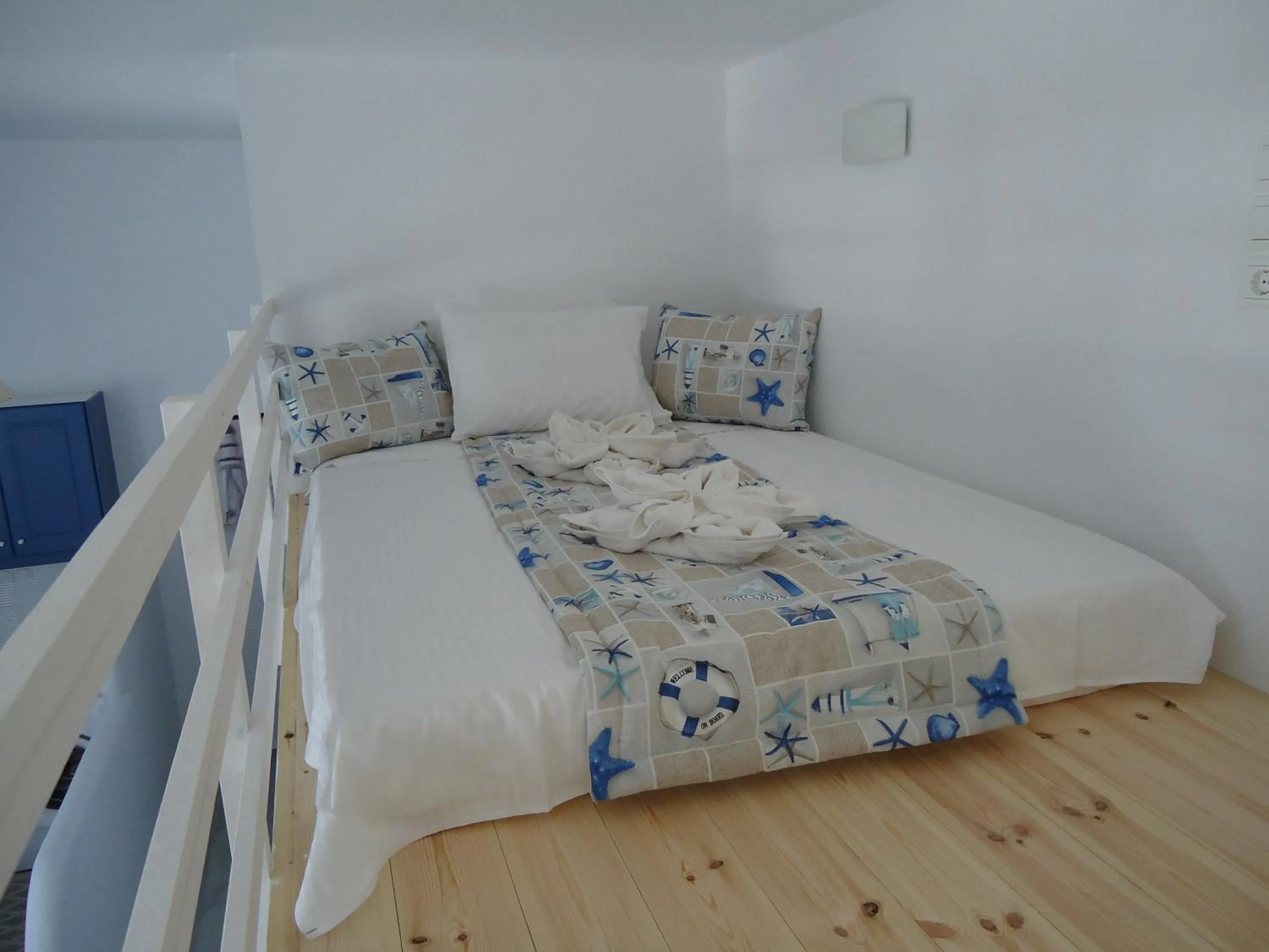 Bed in Mythos Suites Diskos