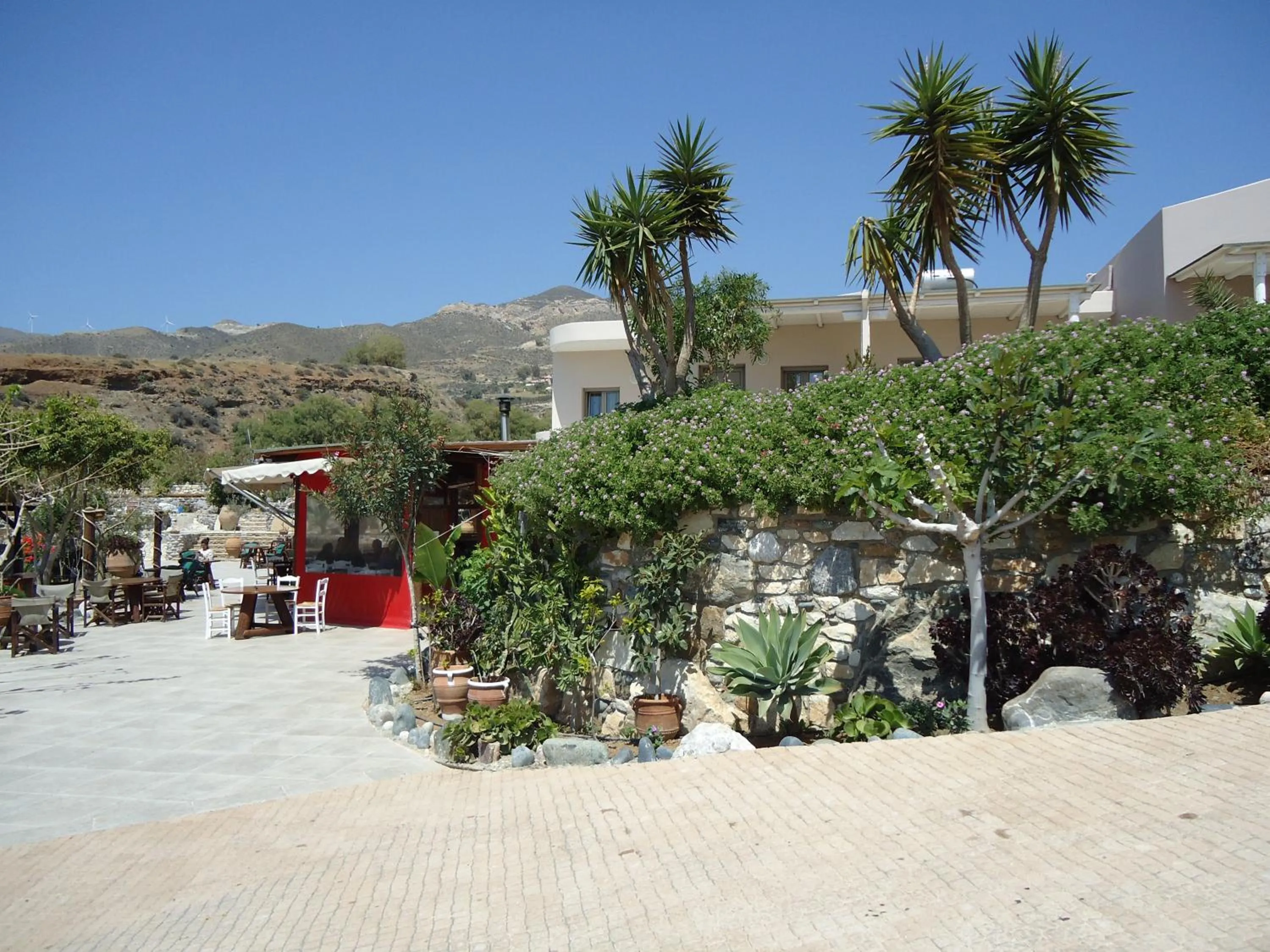 Natural landscape in Mythos Suites Diskos