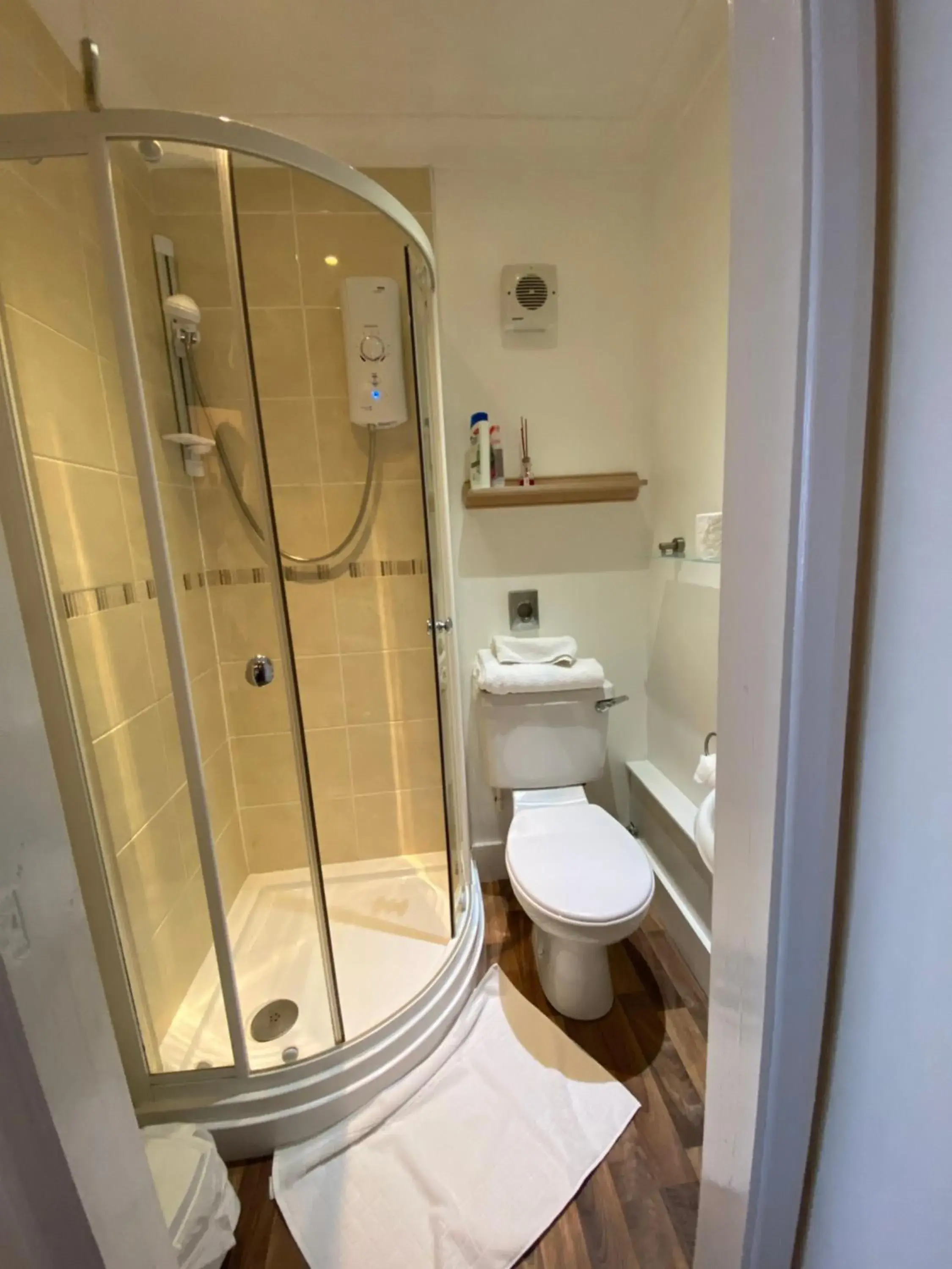 Single Room - single occupancy in Four Seasons Guest House Single Room - single occupancy in Four Seasons Guest House