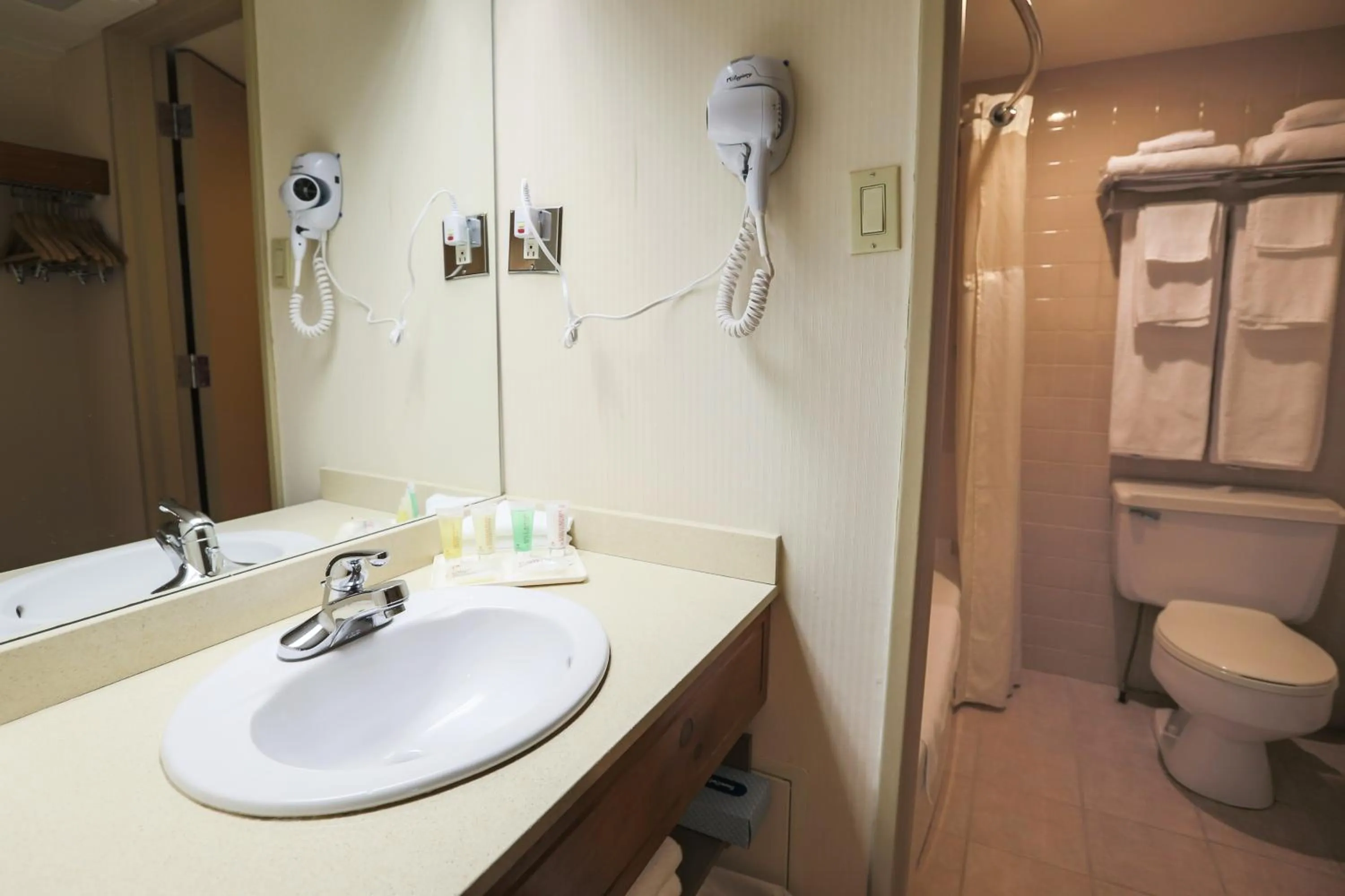 Bathroom in Hôtels Gouverneur Trois-Rivières