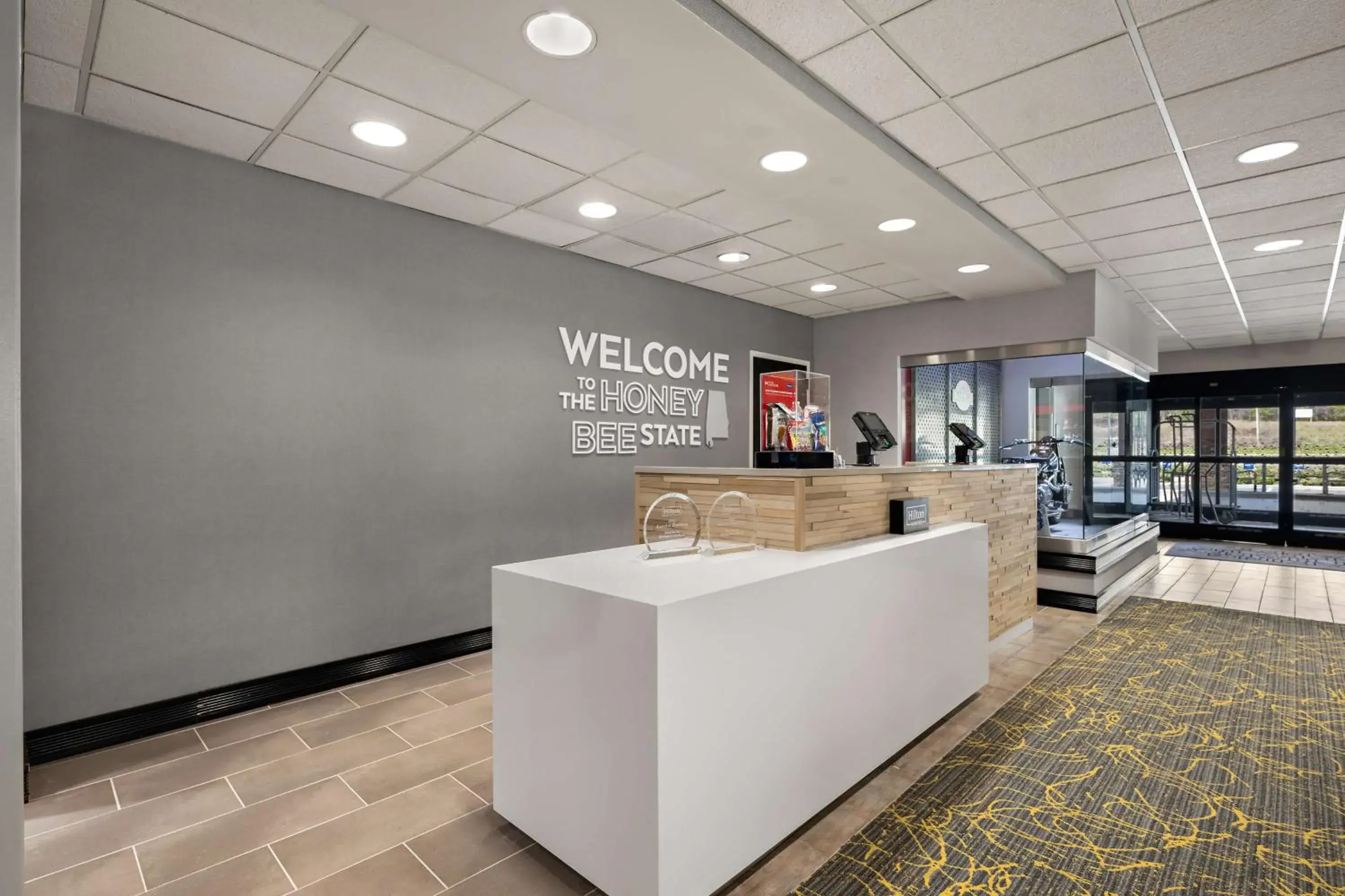 Lobby or reception in Hampton Inn Birmingham/Leeds Lobby or reception in Hampton Inn Birmingham/Leeds