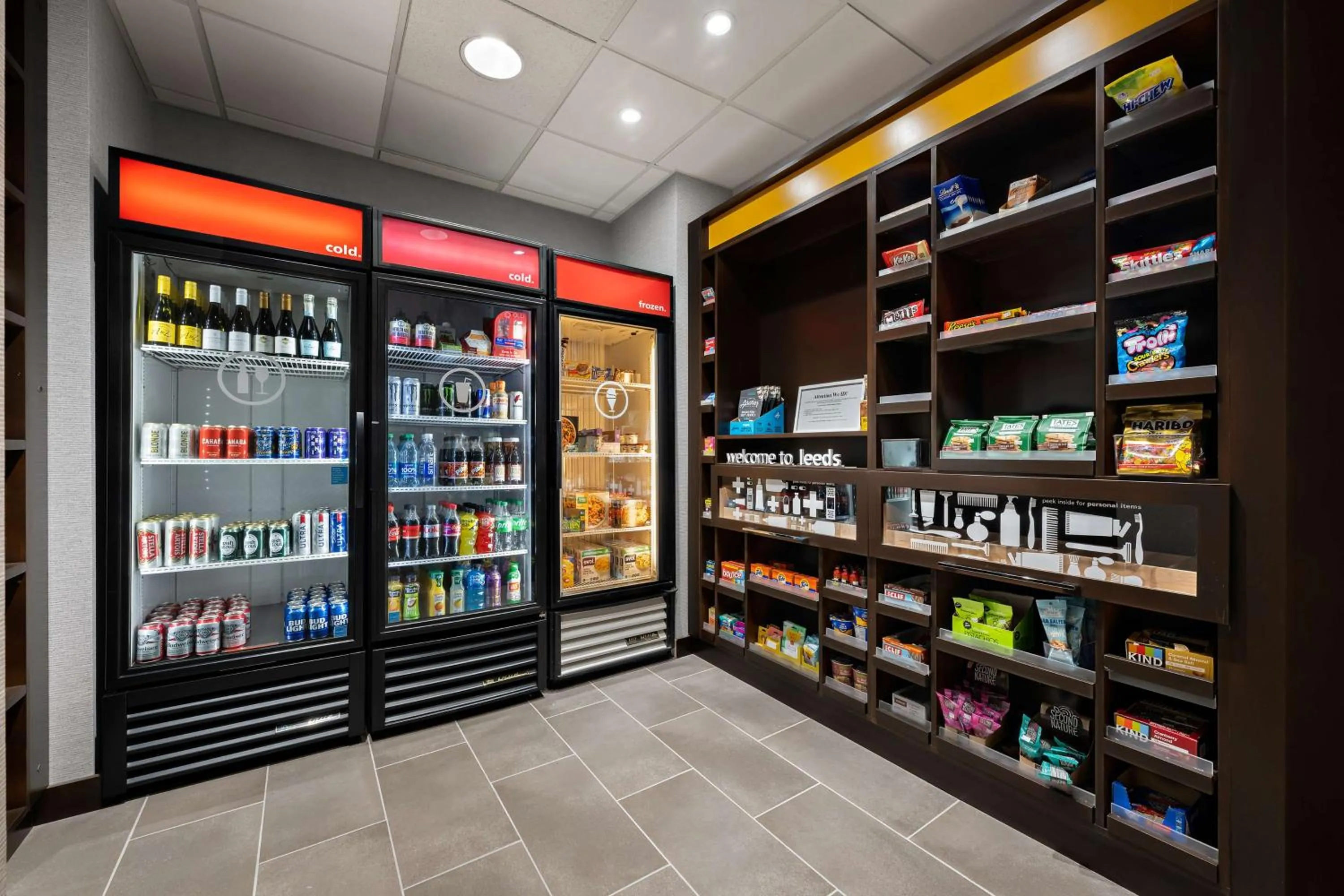 Restaurant/places to eat in Hampton Inn Birmingham/Leeds