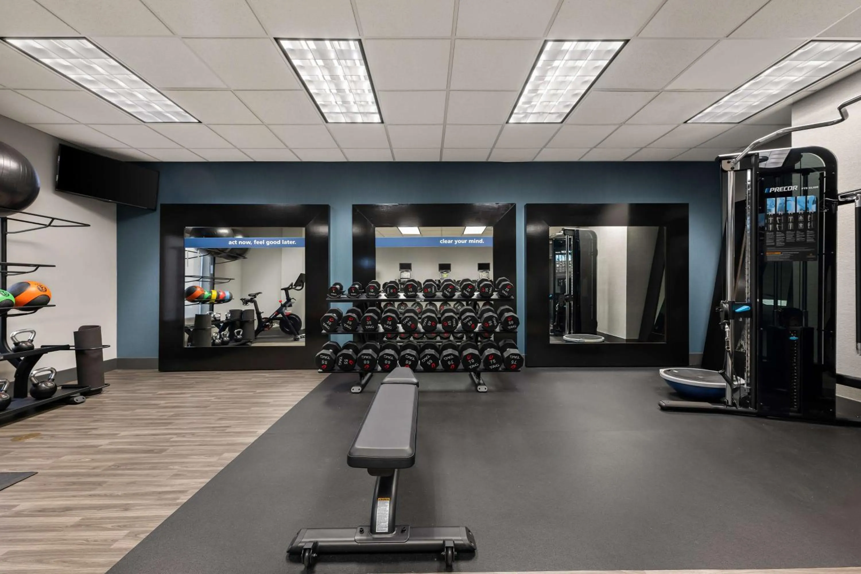 Fitness centre/facilities in Hampton Inn Birmingham/Leeds