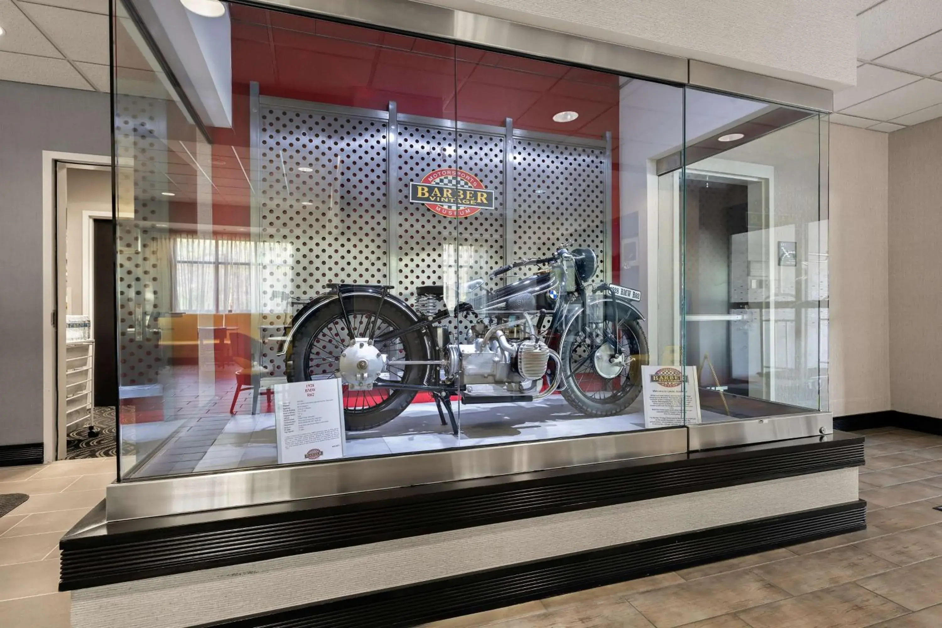 Lobby or reception in Hampton Inn Birmingham/Leeds Lobby or reception in Hampton Inn Birmingham/Leeds