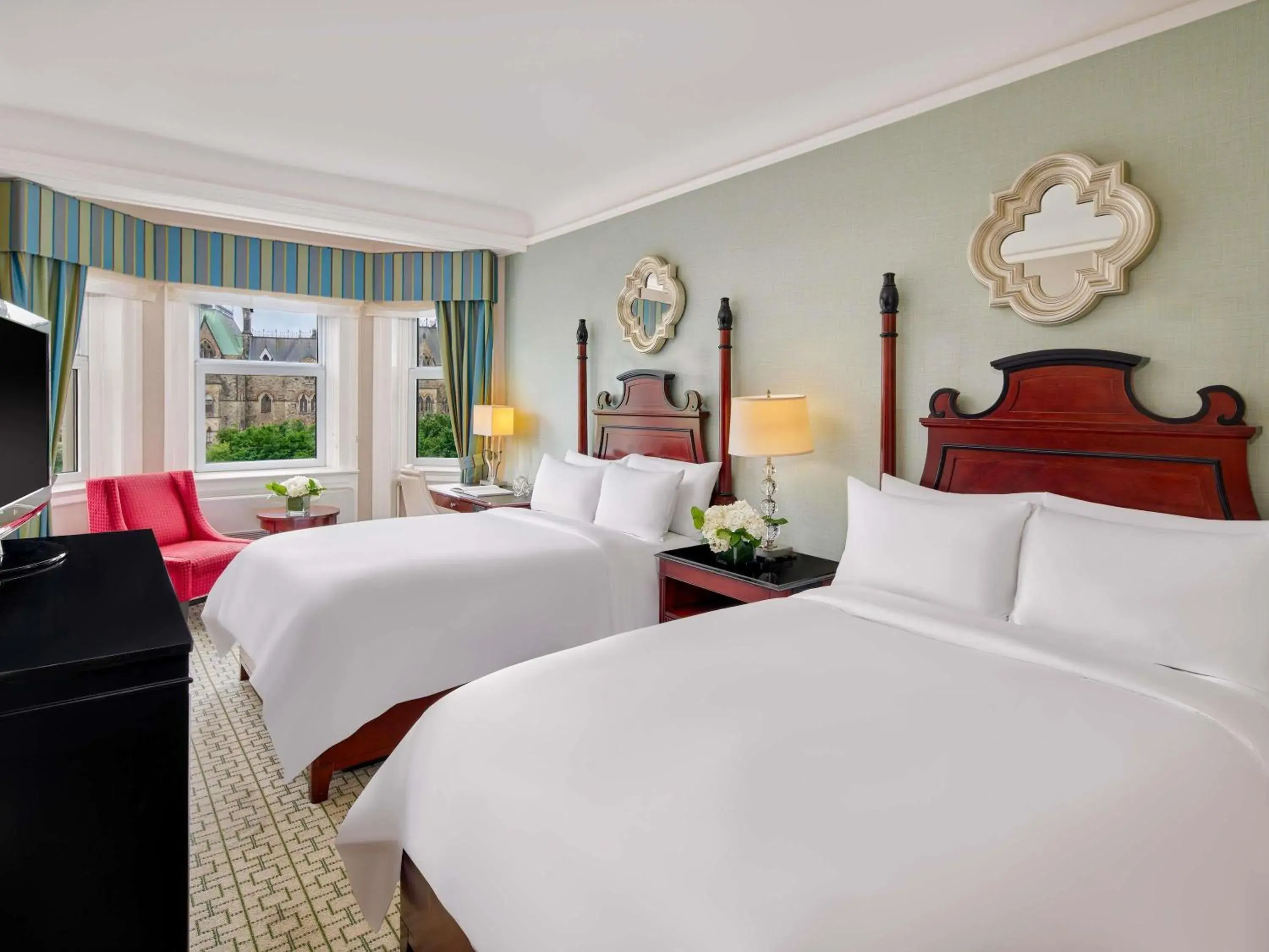 Fairmont View Double Room in Fairmont Chateau Laurier Fairmont View Double Room in Fairmont Chateau Laurier