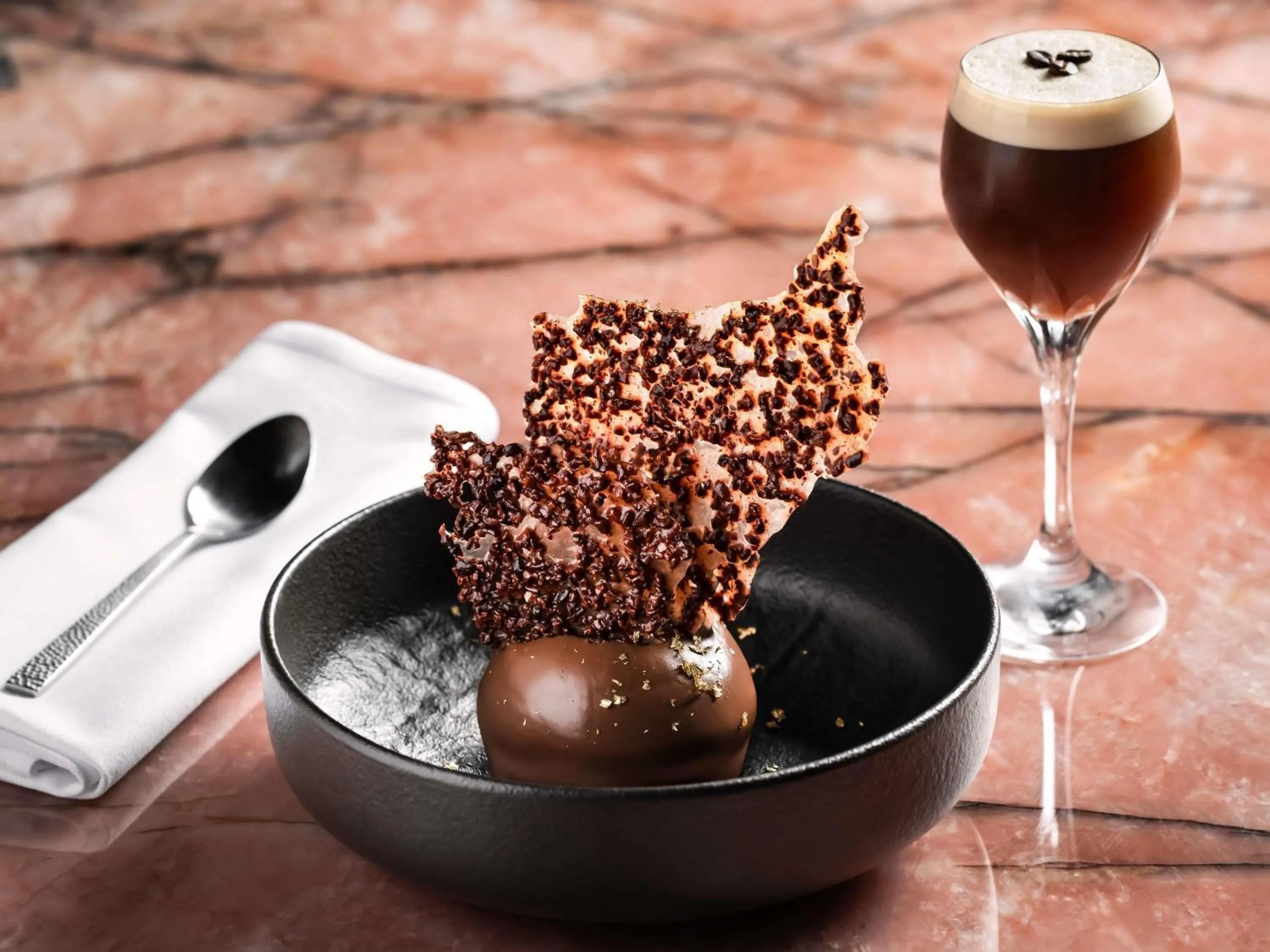 Restaurant/places to eat in Fairmont Chateau Laurier