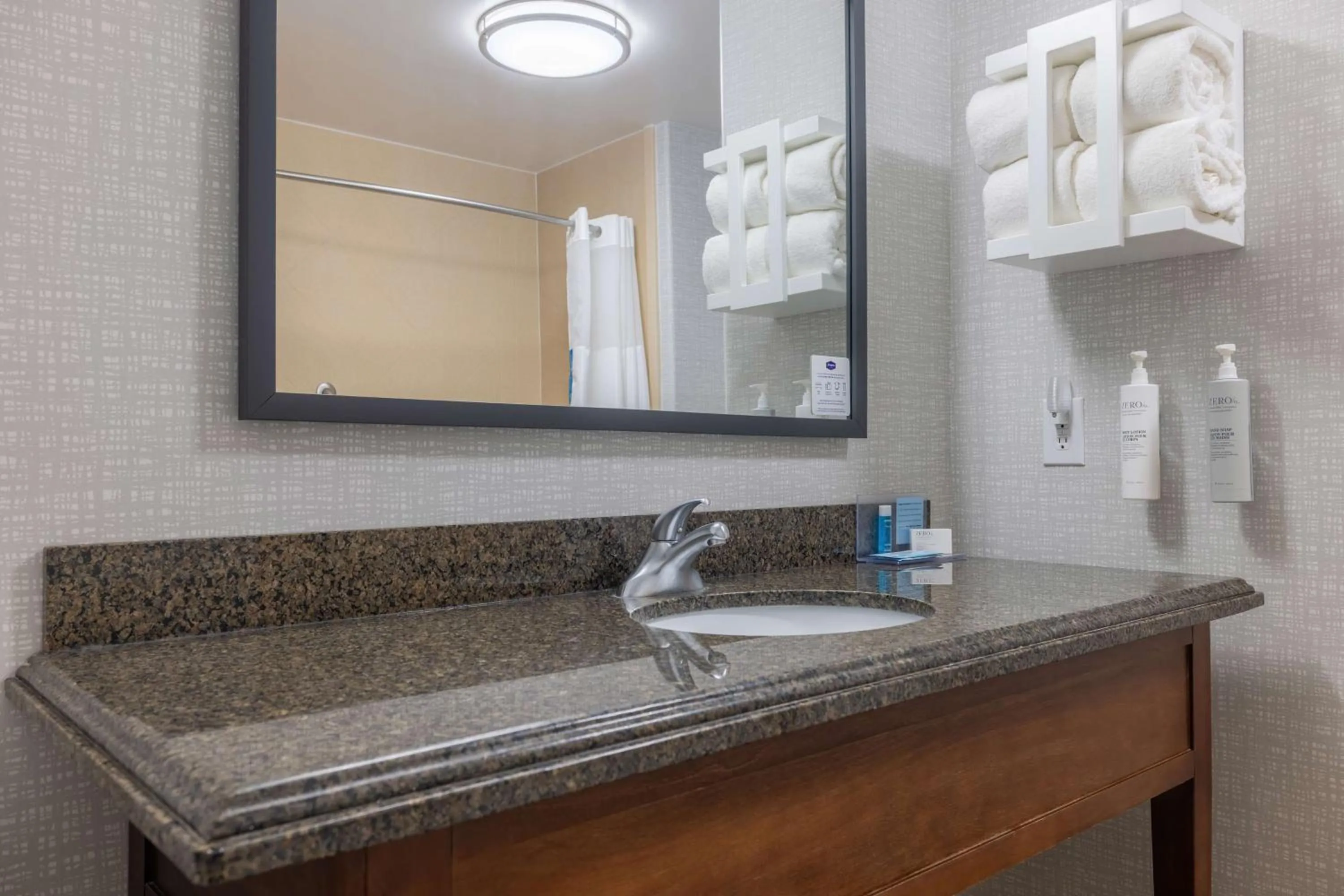 Bathroom in Hampton Inn & Suites Brenham
