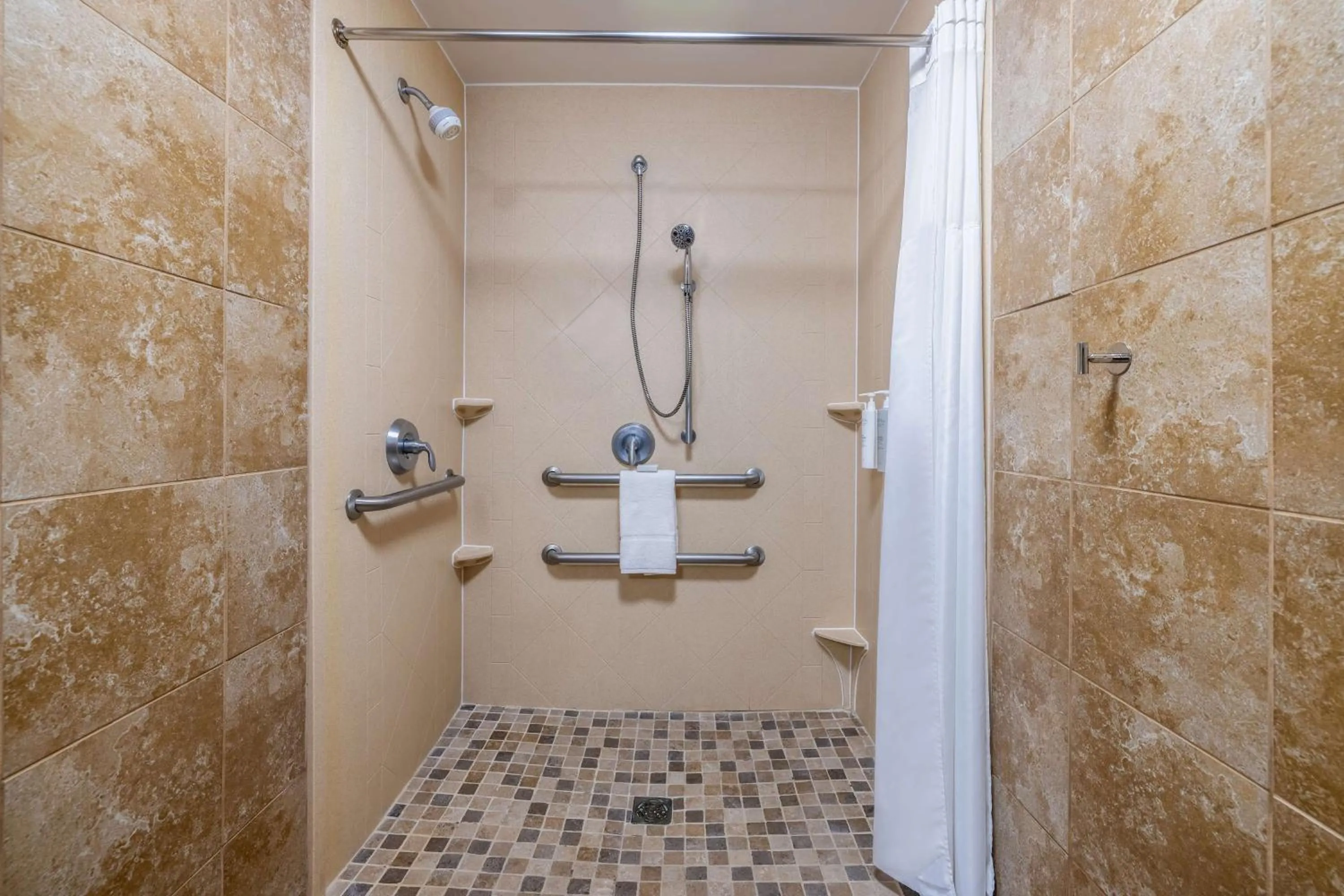 Bathroom in Hampton Inn & Suites Brenham