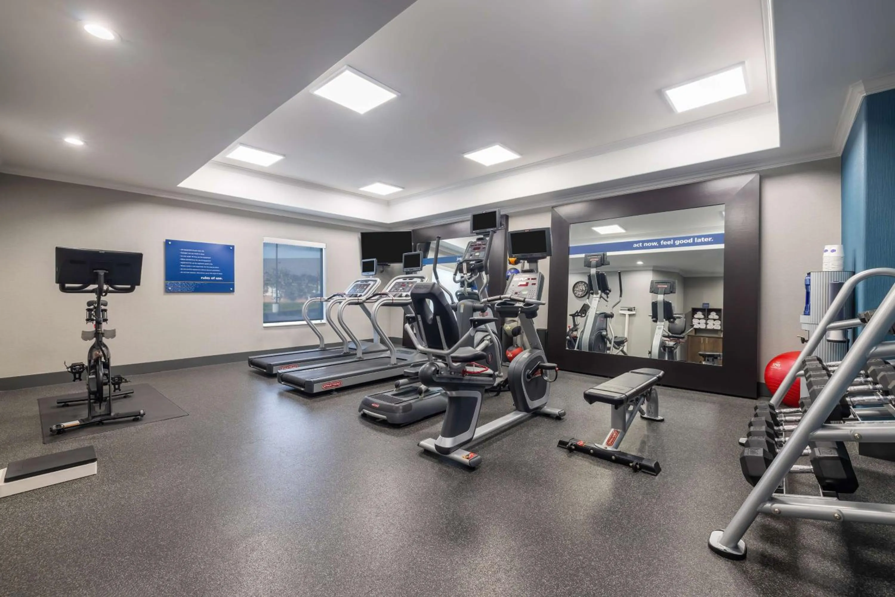 Fitness centre/facilities in Hampton Inn & Suites Brenham