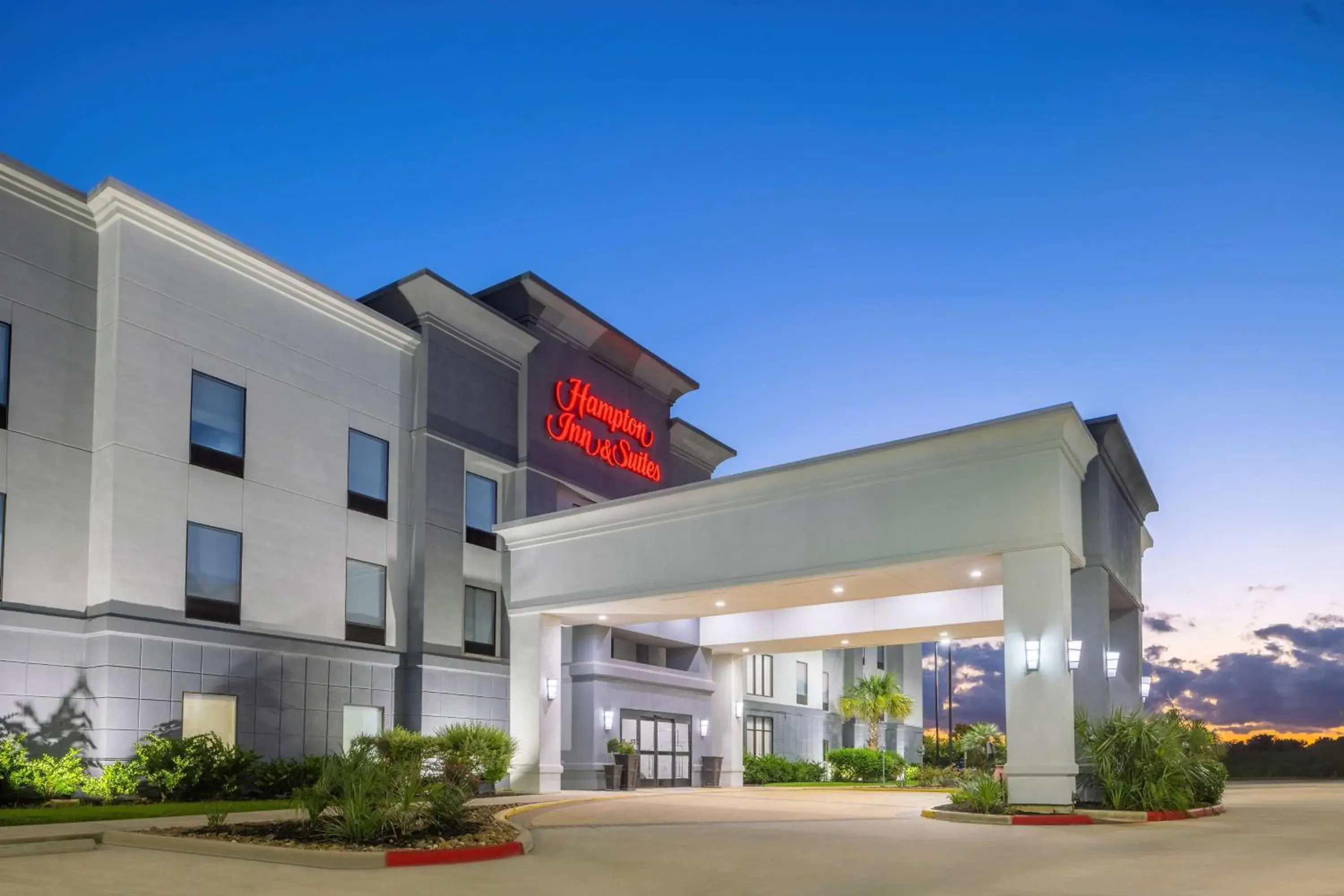 Property building in Hampton Inn & Suites Brenham Property building in Hampton Inn & Suites Brenham