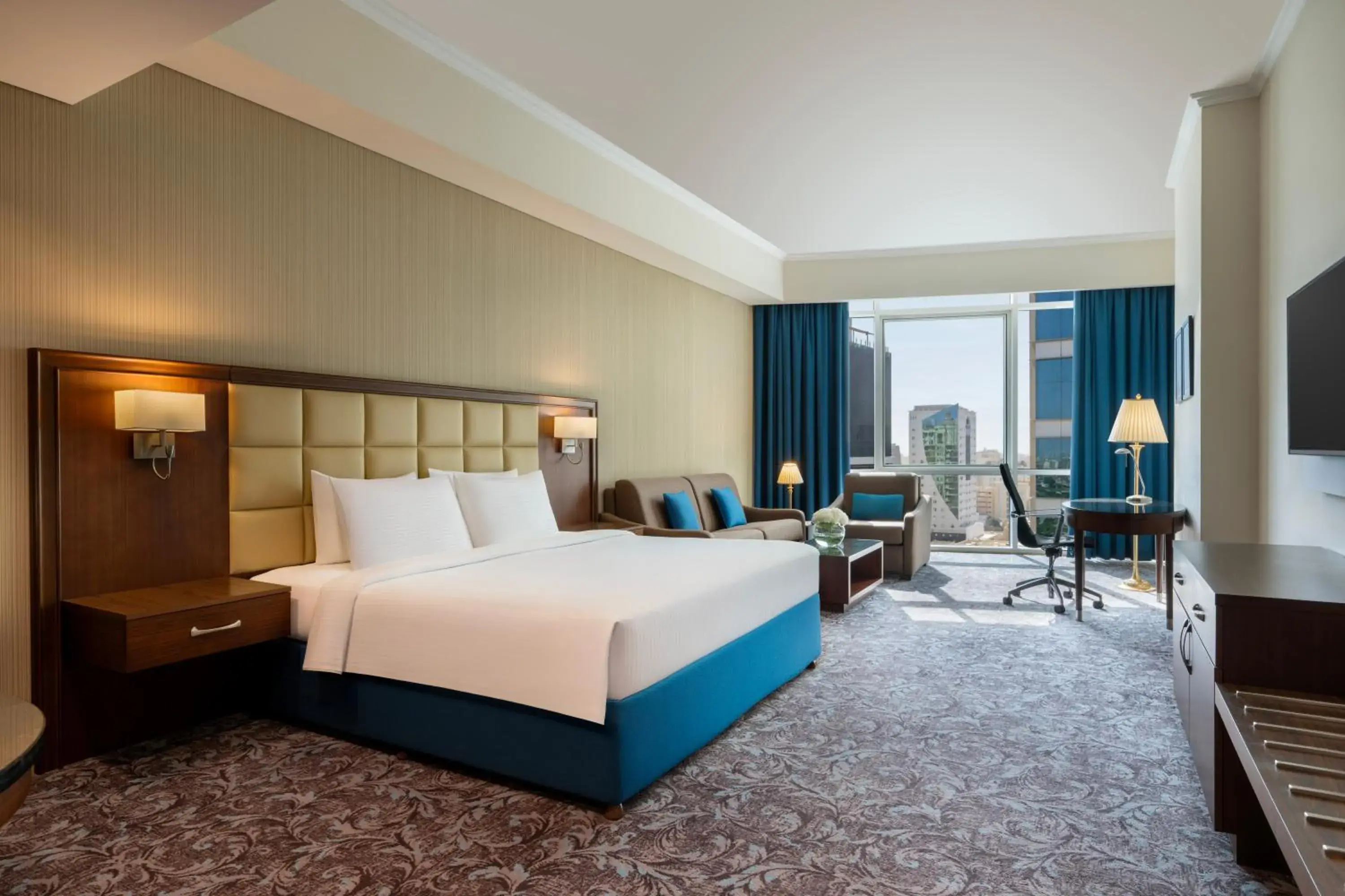 Bed in Golden Tulip Doha Hotel Bed in Golden Tulip Doha Hotel