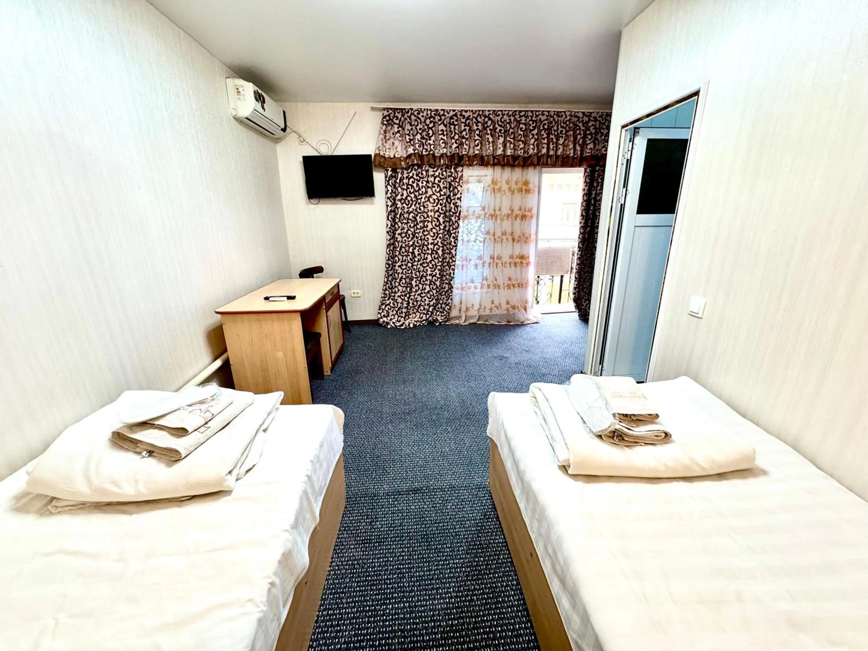 TV and multimedia, Bed in Bukhara house hotel