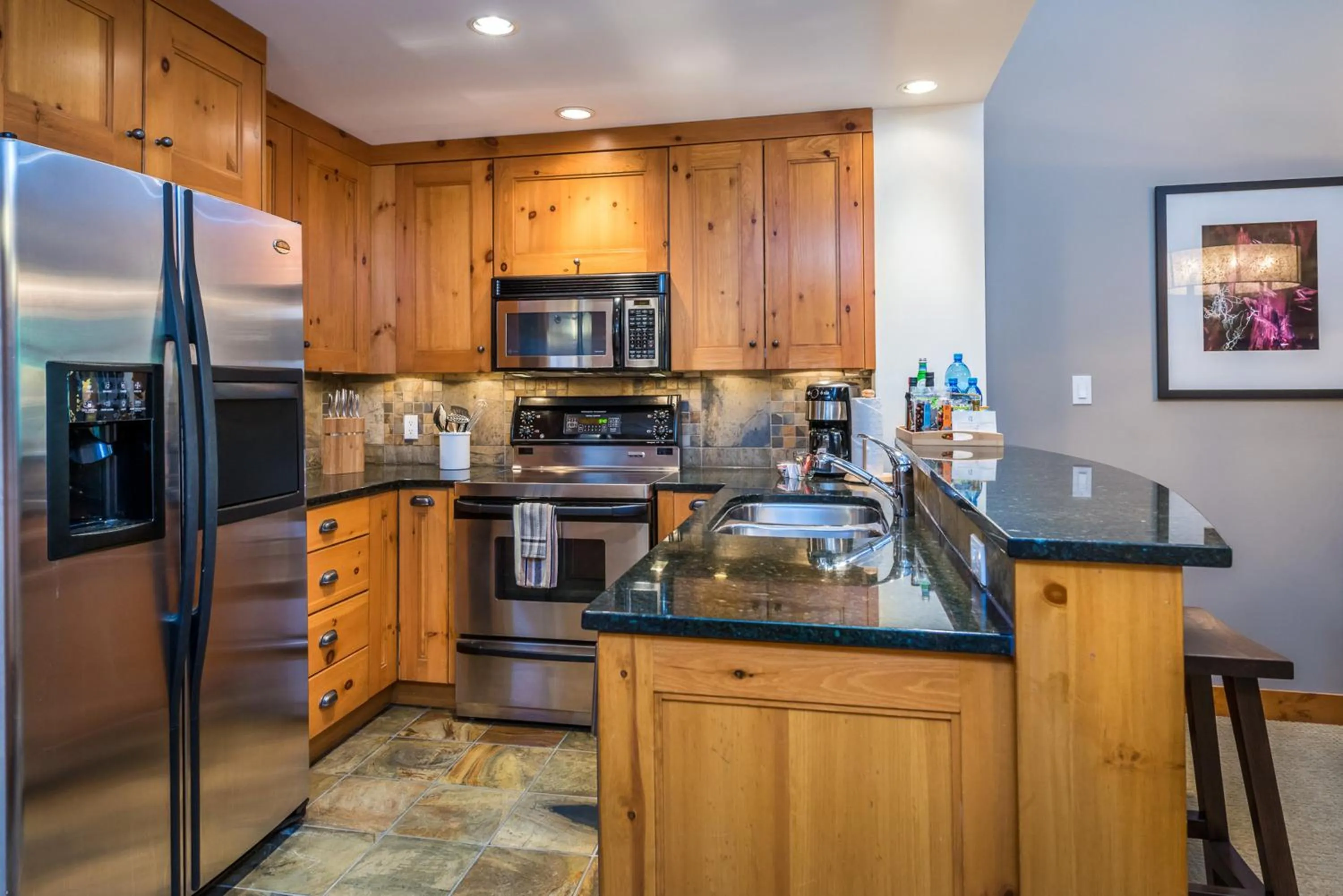 Kitchen or kitchenette in First Tracks Lodge