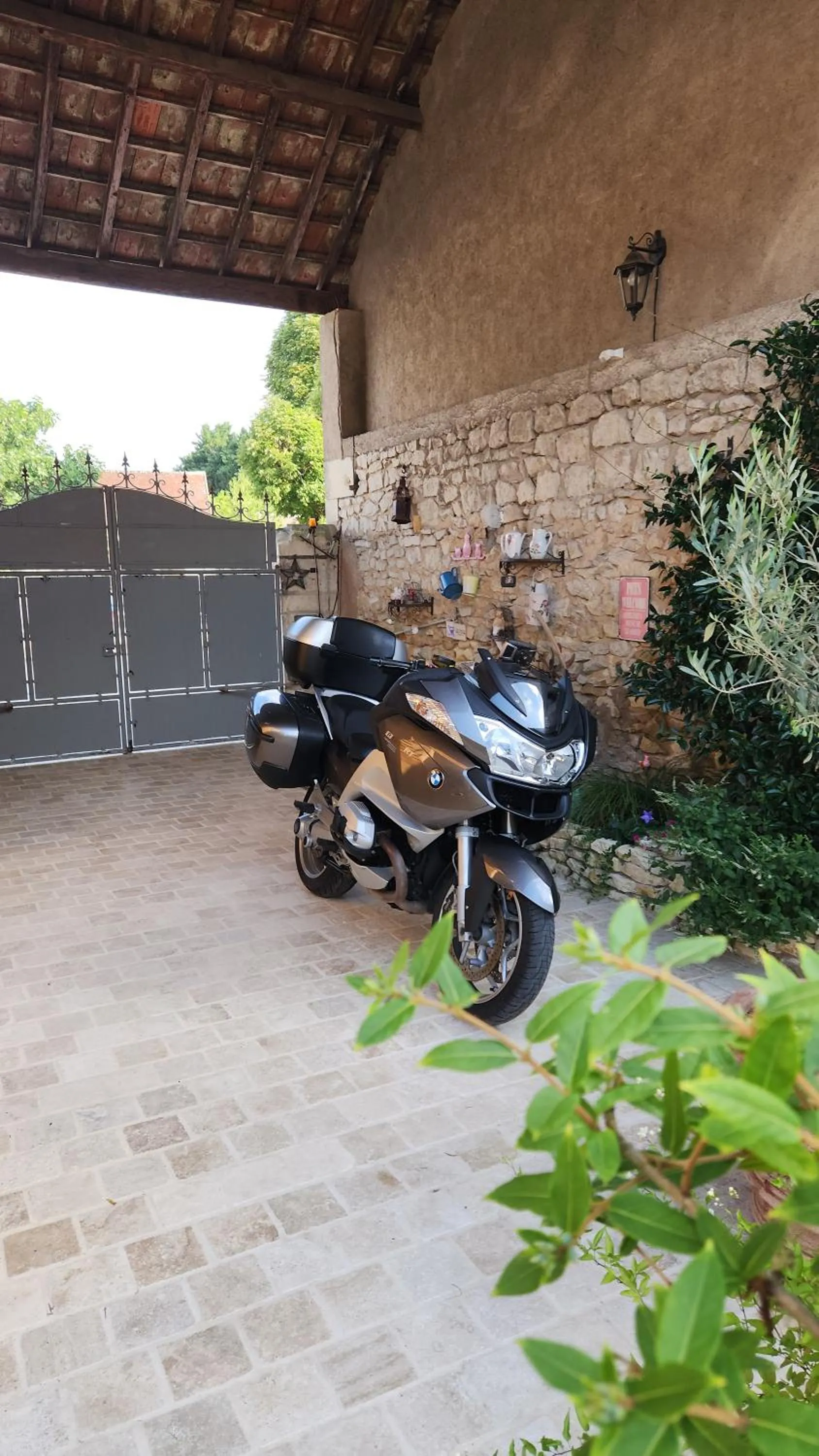 Property building in Le clos Pascaline