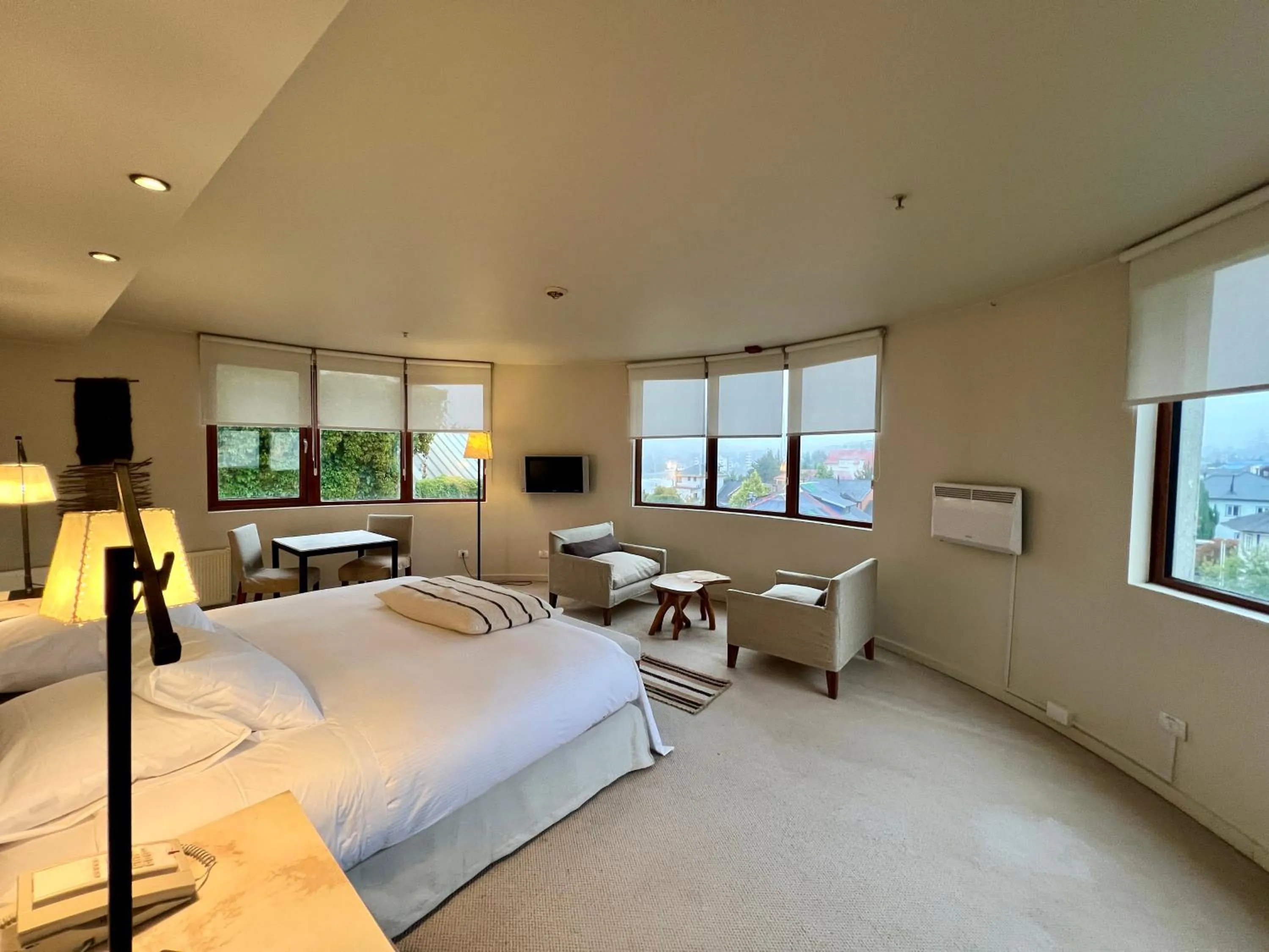 Living room, Bed in Hotel Patagonico