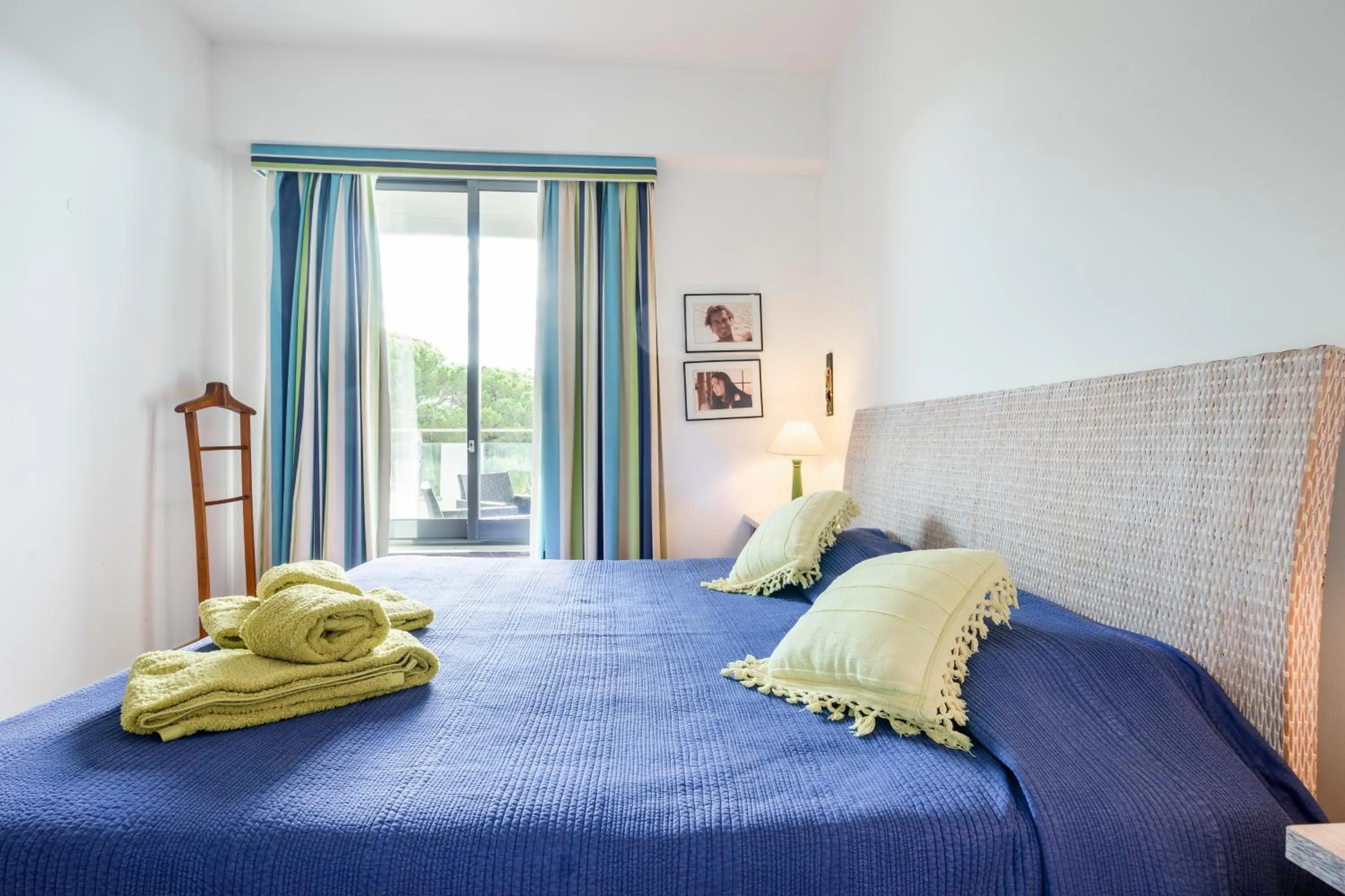 Bed in Golf Residence Apartment