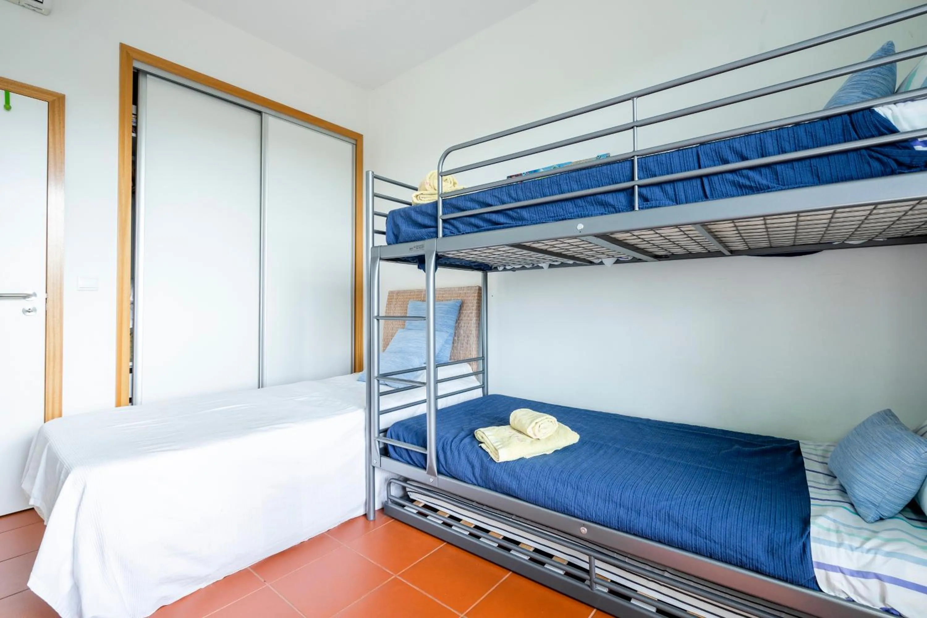 Bedroom, Bed in Golf Residence Apartment