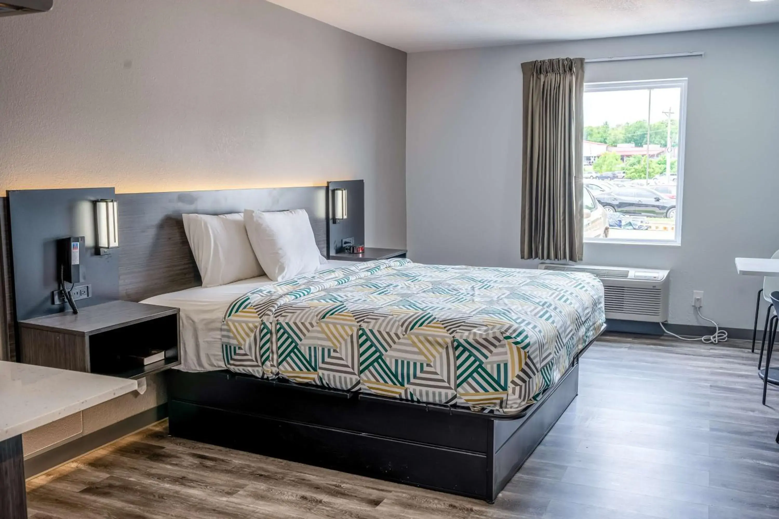 Photo of the whole room, Bed in Studio 6 Claremore OK Photo of the whole room, Bed in Studio 6 Claremore OK