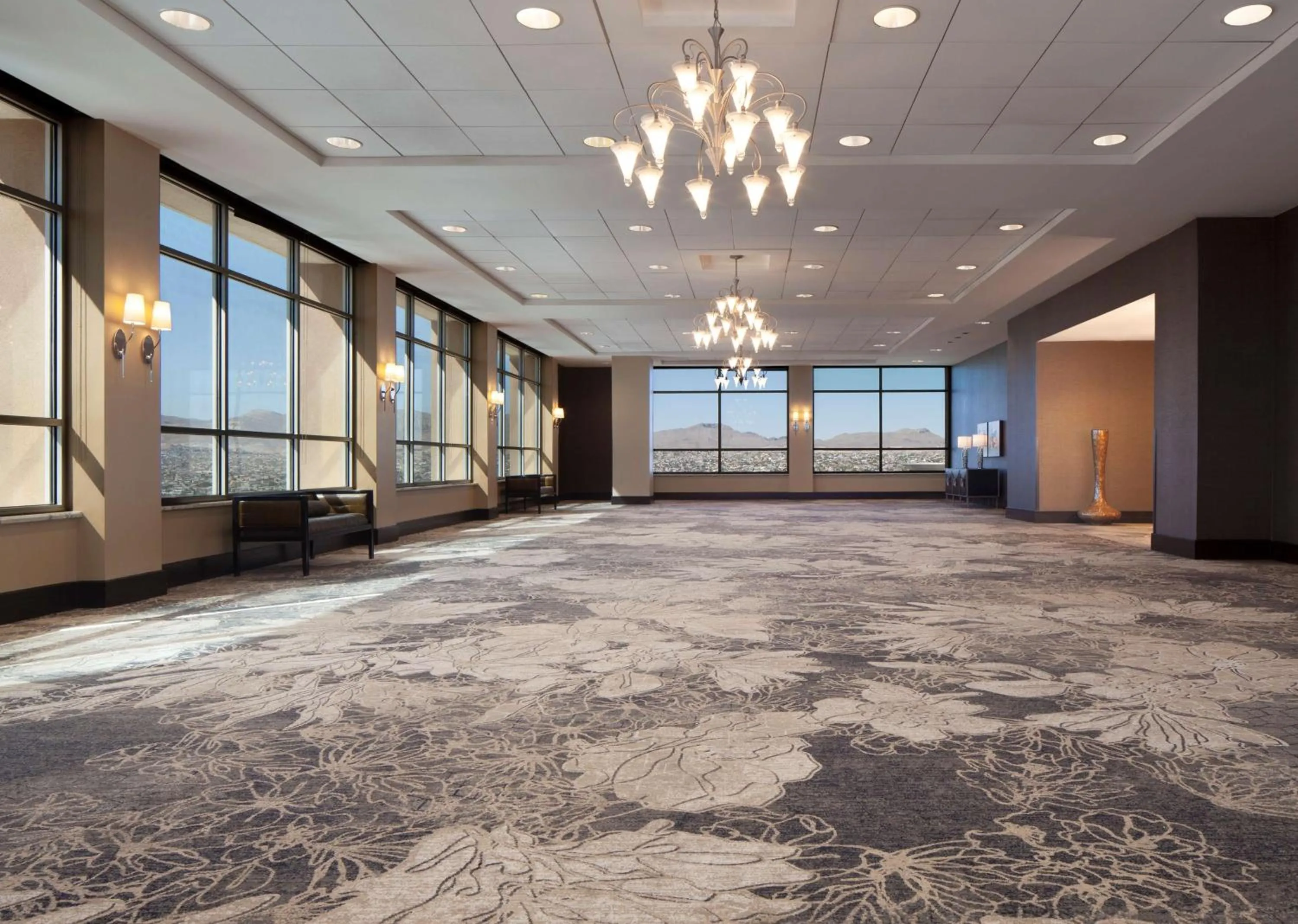 Meeting/conference room in DoubleTree by Hilton El Paso Downtown