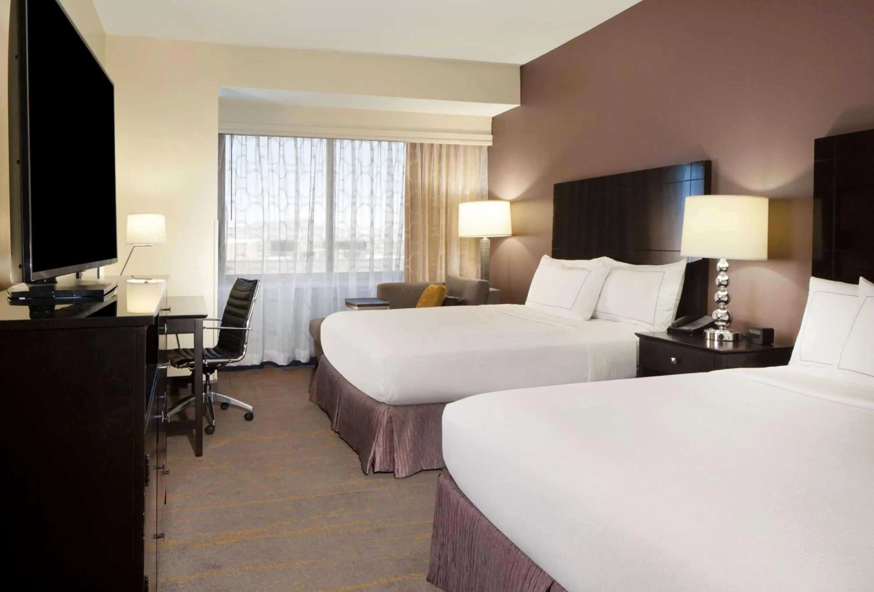 Bedroom, Bed in DoubleTree by Hilton El Paso Downtown