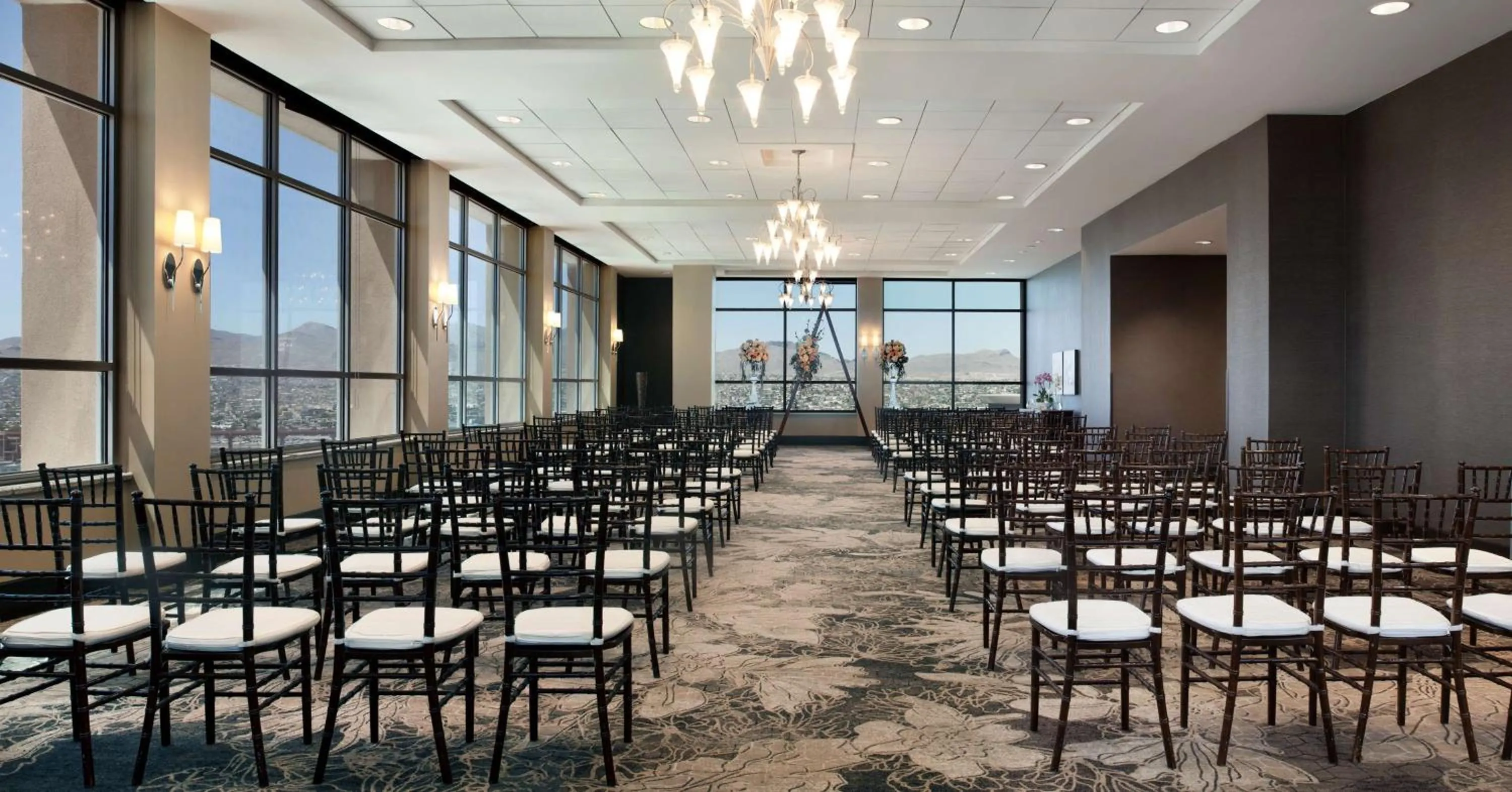 Meeting/conference room in DoubleTree by Hilton El Paso Downtown