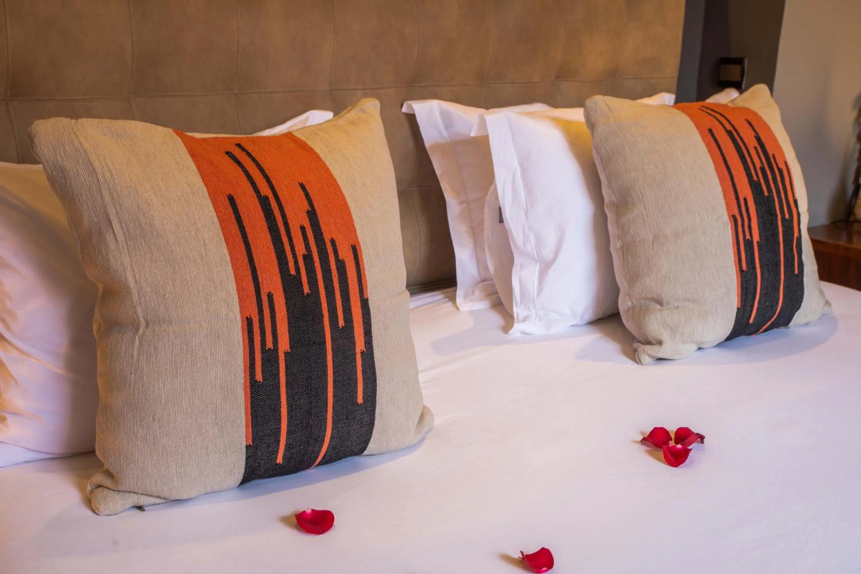 Bed in Le Medina Privilège Riad & Spa