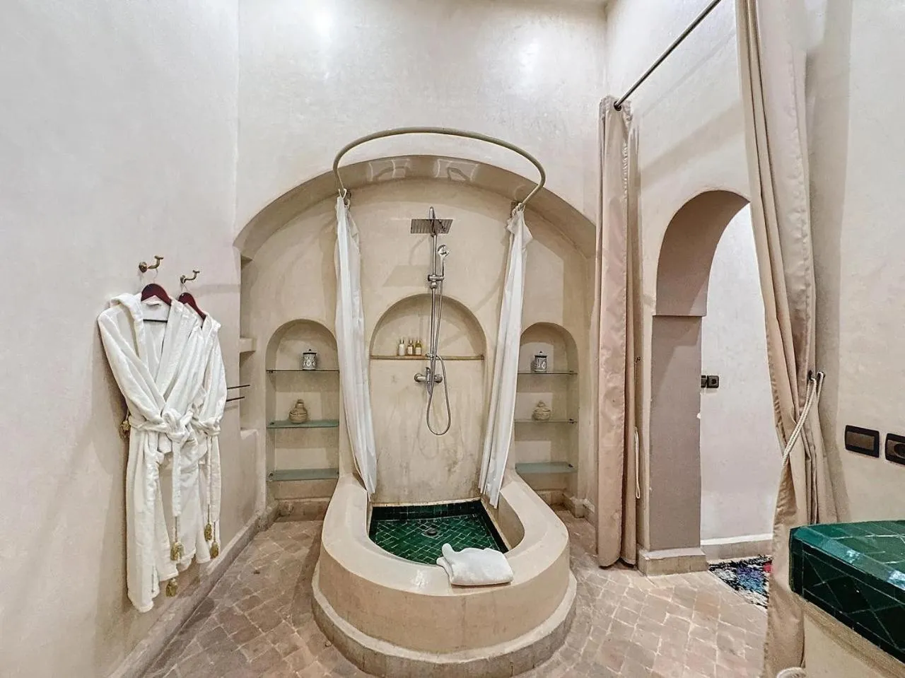 Shower in Le Medina Privilège Riad & Spa