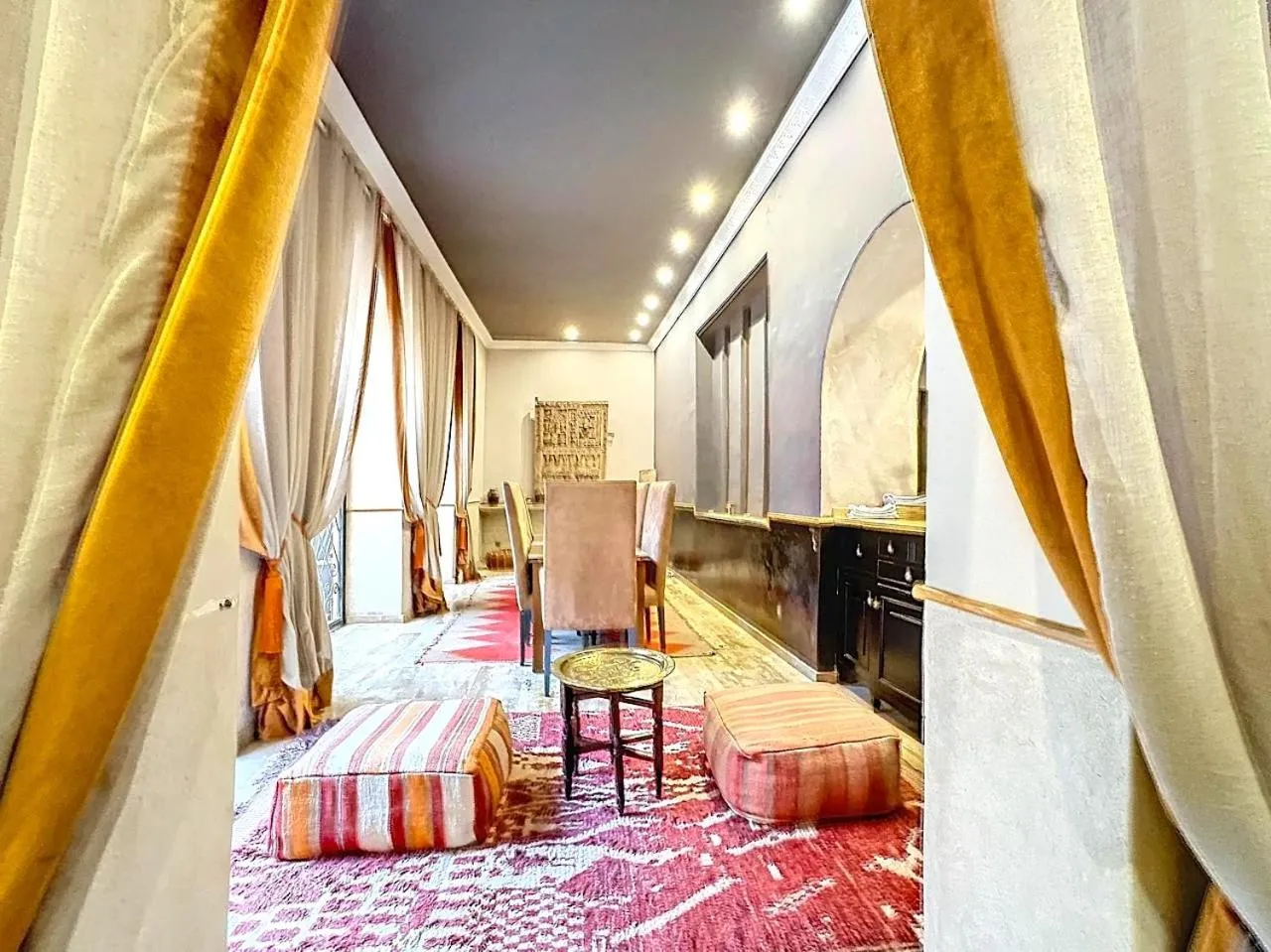 Bed in Le Medina Privilège Riad & Spa