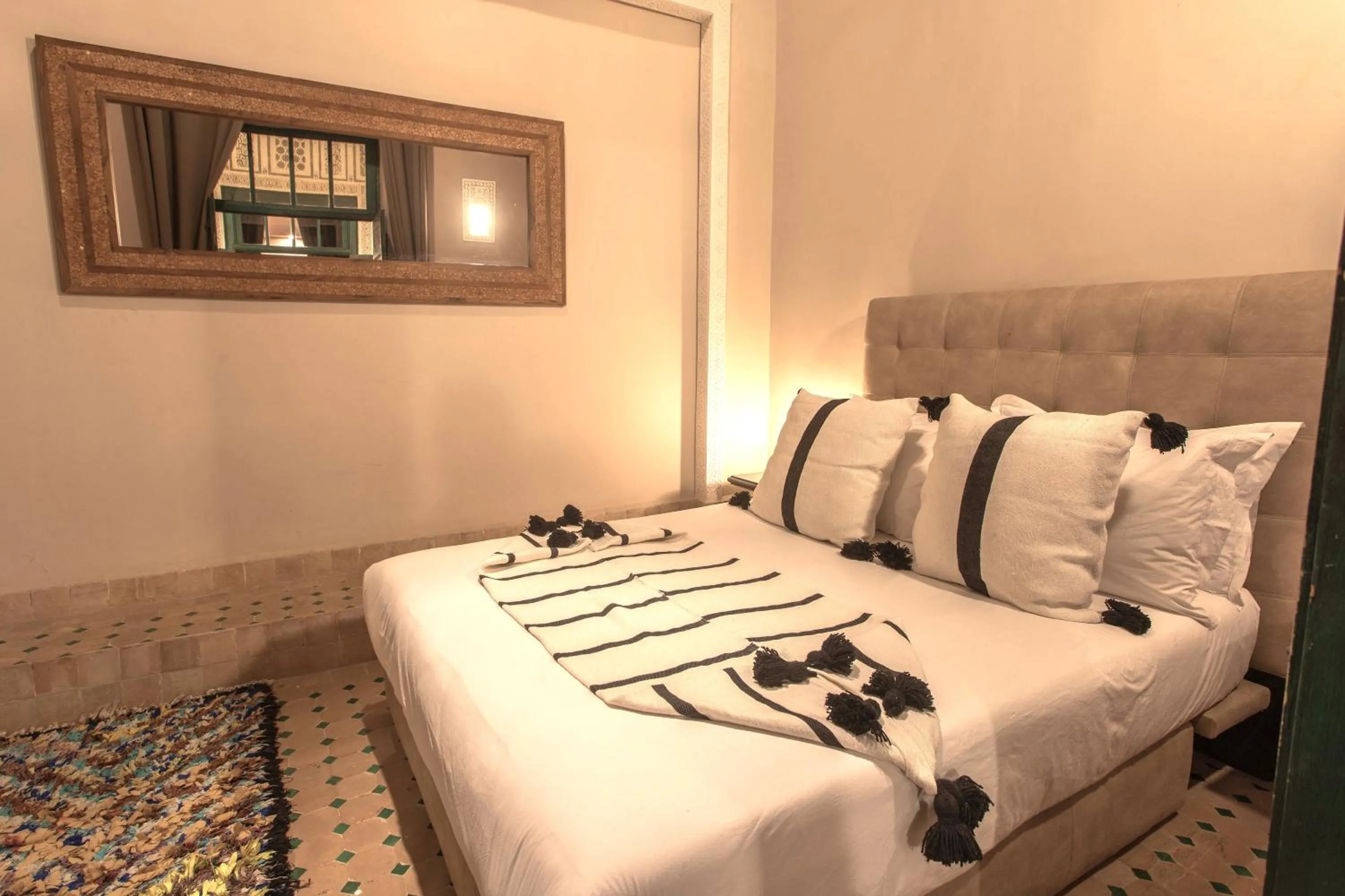 Bed in Le Medina Privilège Riad & Spa